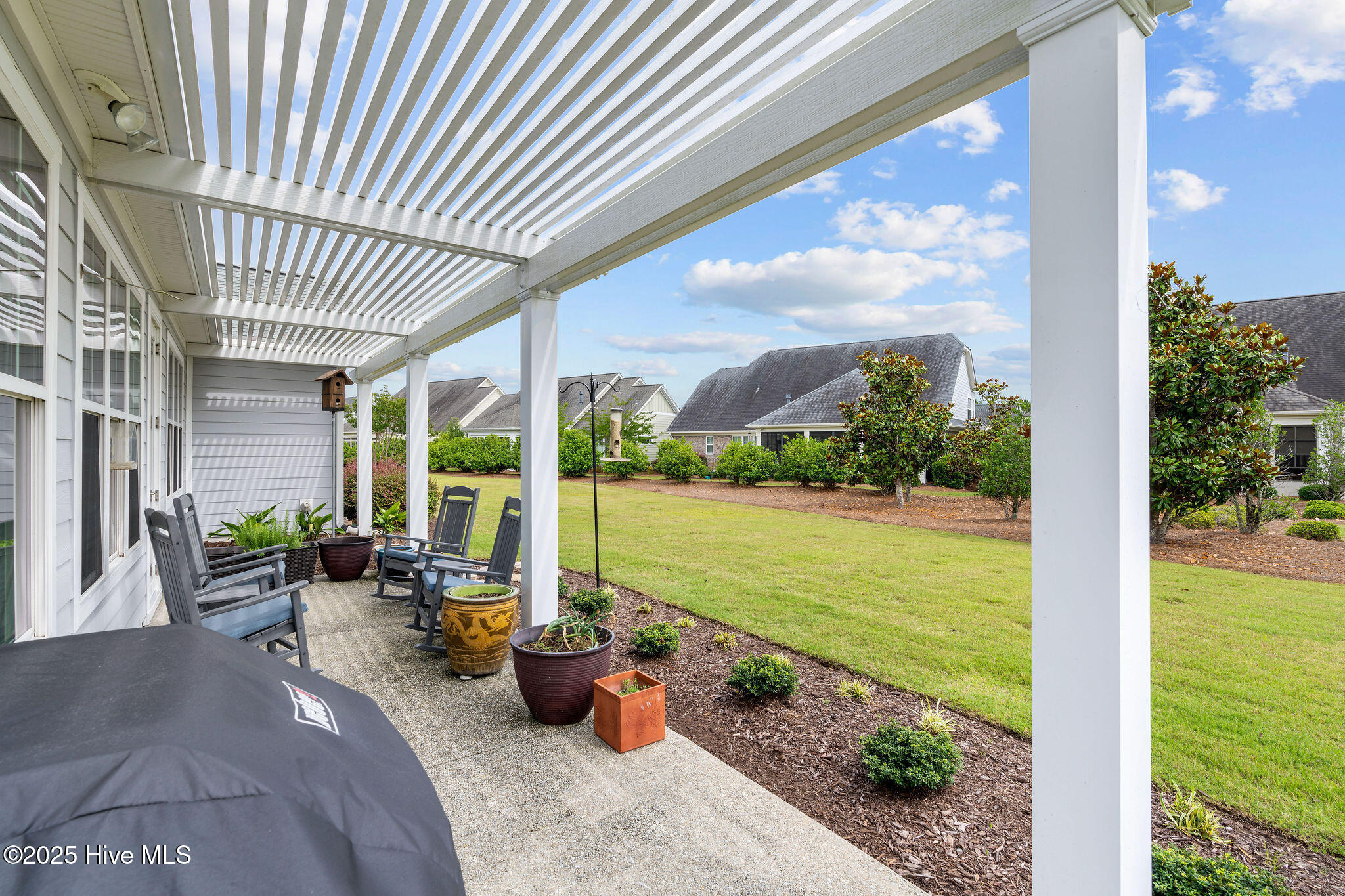 100518693 | Photo 23