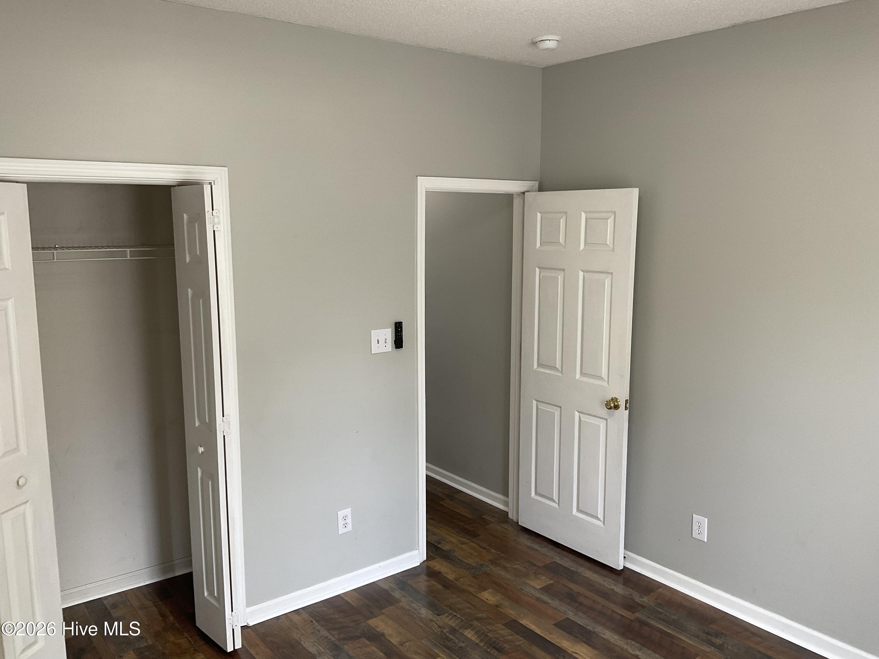 100563280 | Photo 16