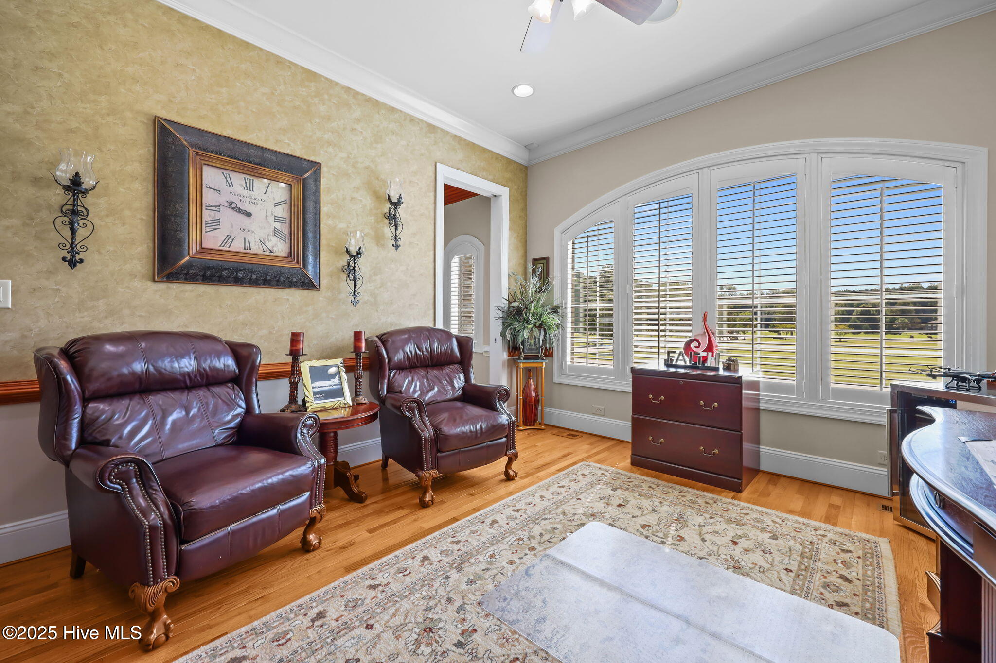 100529119 | Photo 10