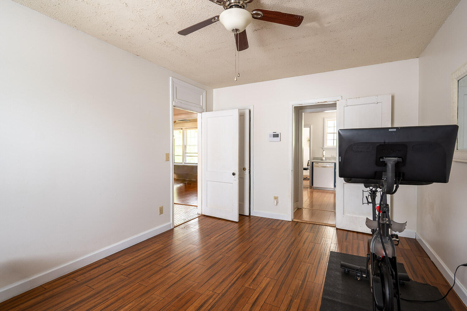 1752 Kissingbower-MLS-20