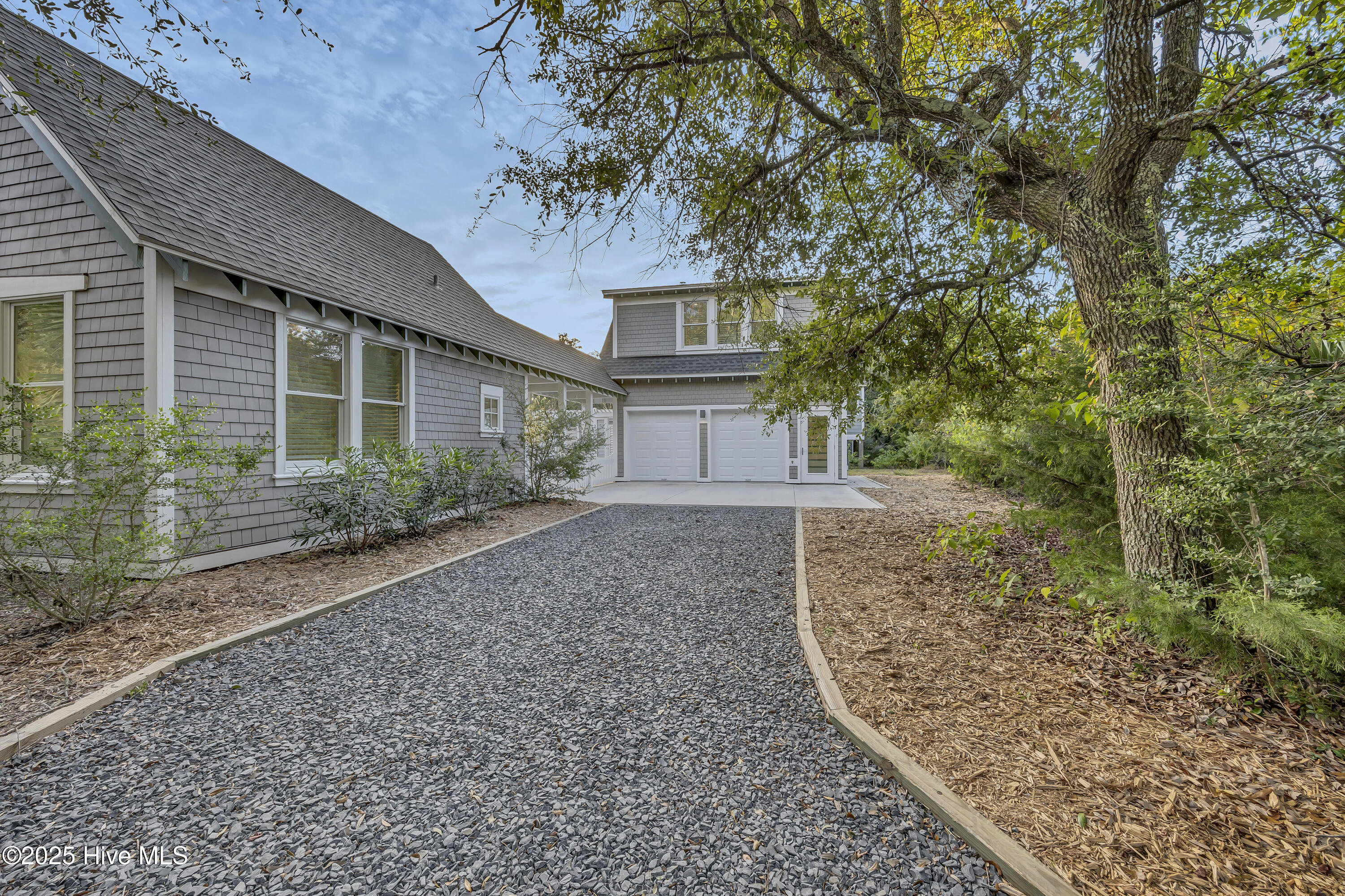 100534977 | Photo 55