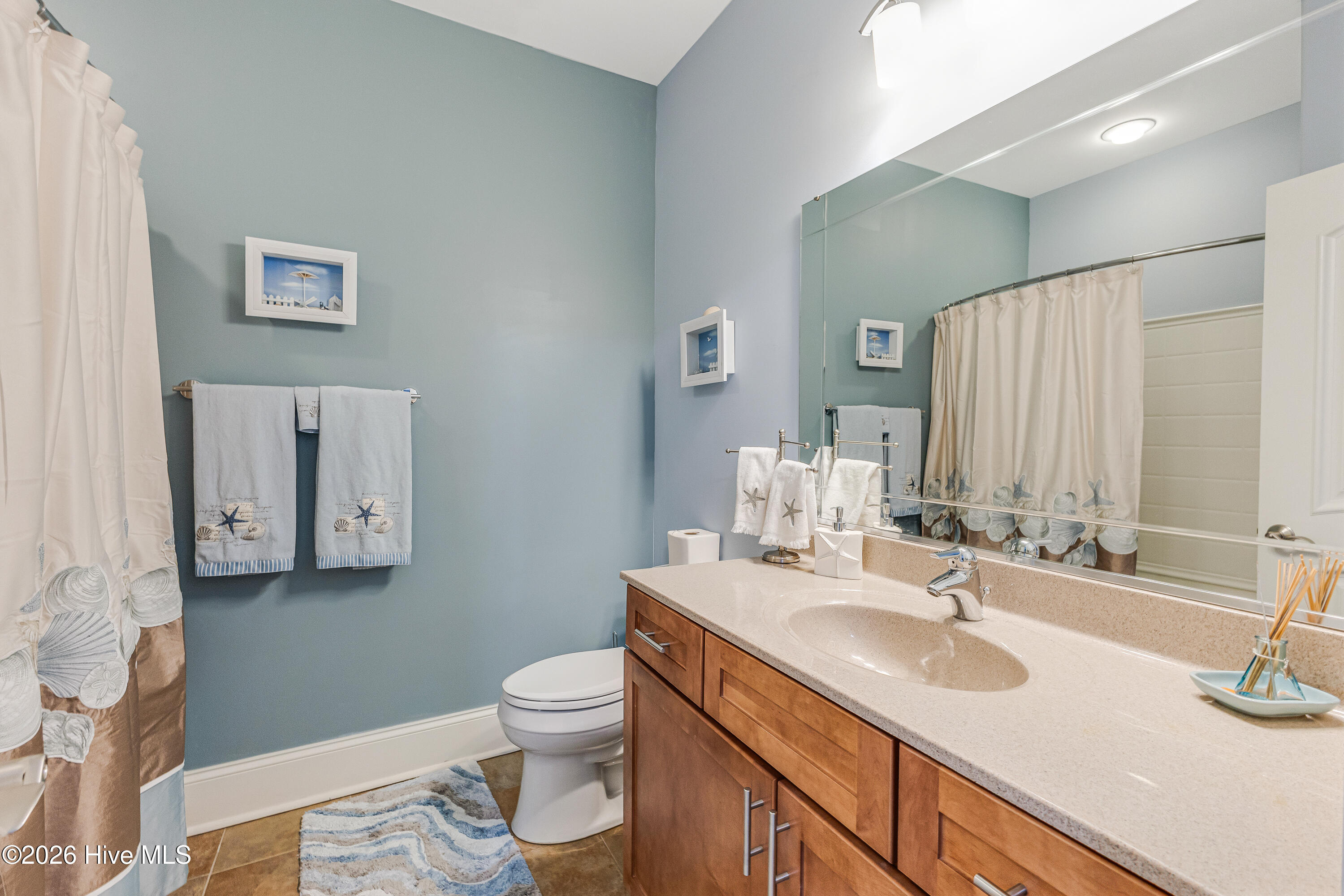 100570031 | Photo 45