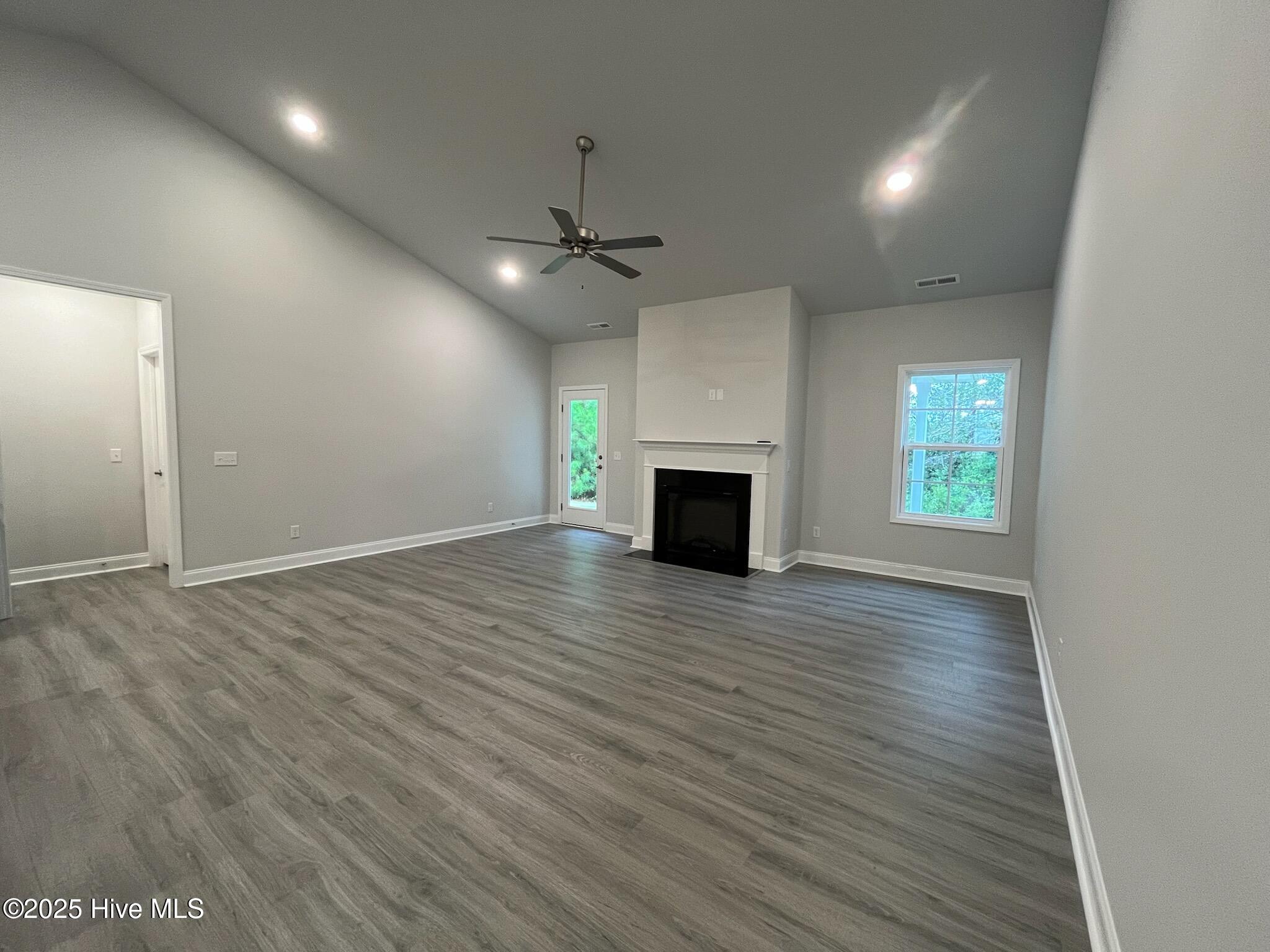 100428148 | Photo 20