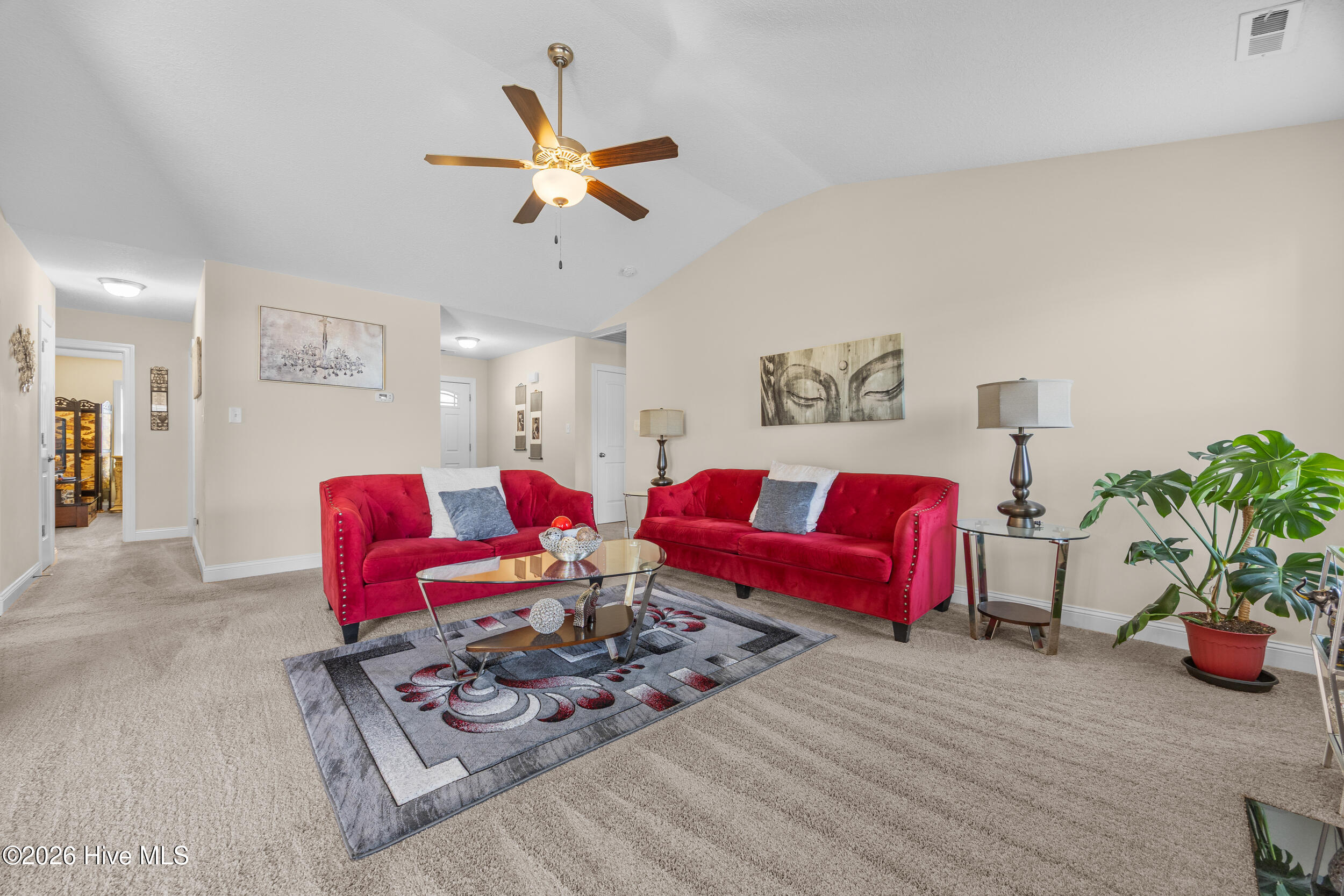 100567416 | Photo 10