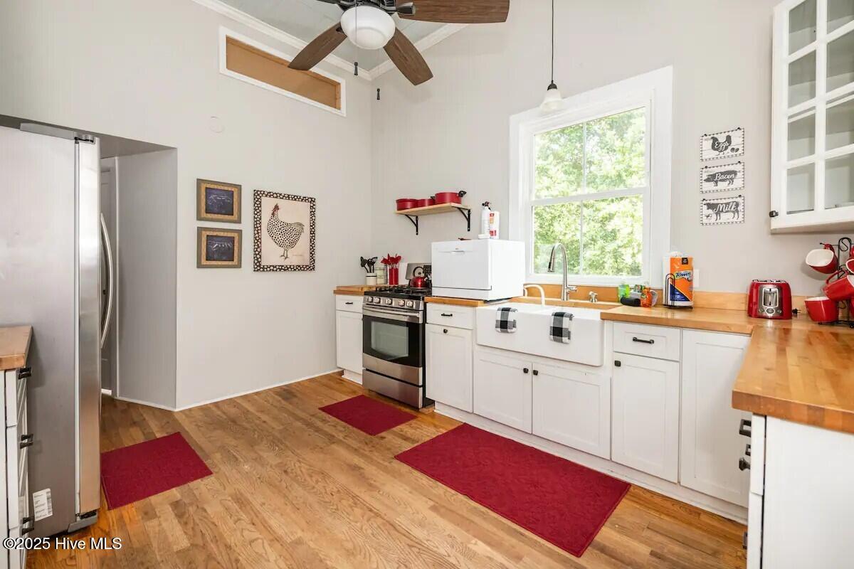 100545652 | Photo 10