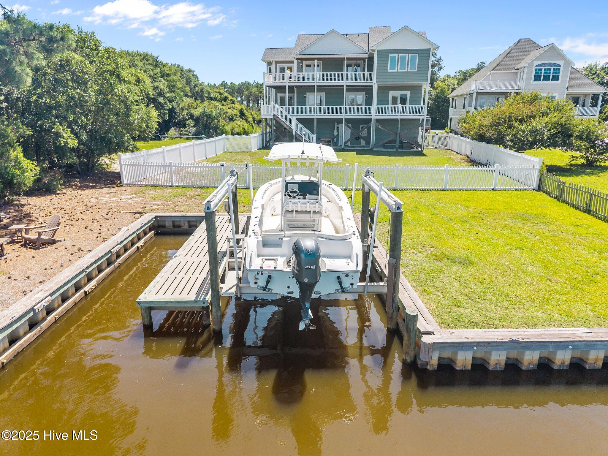 100517402 | Photo 70