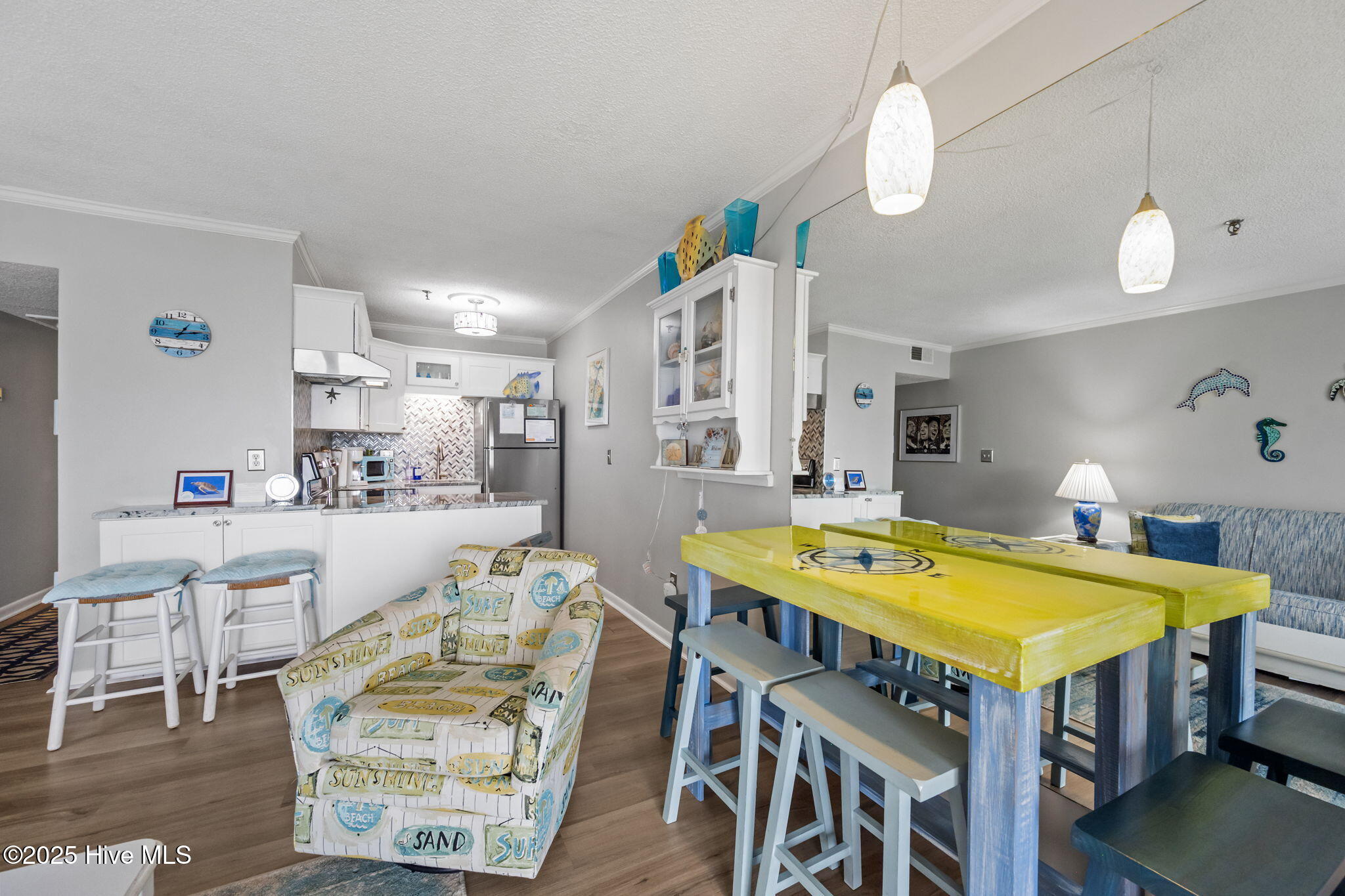 100537273 | Photo 10