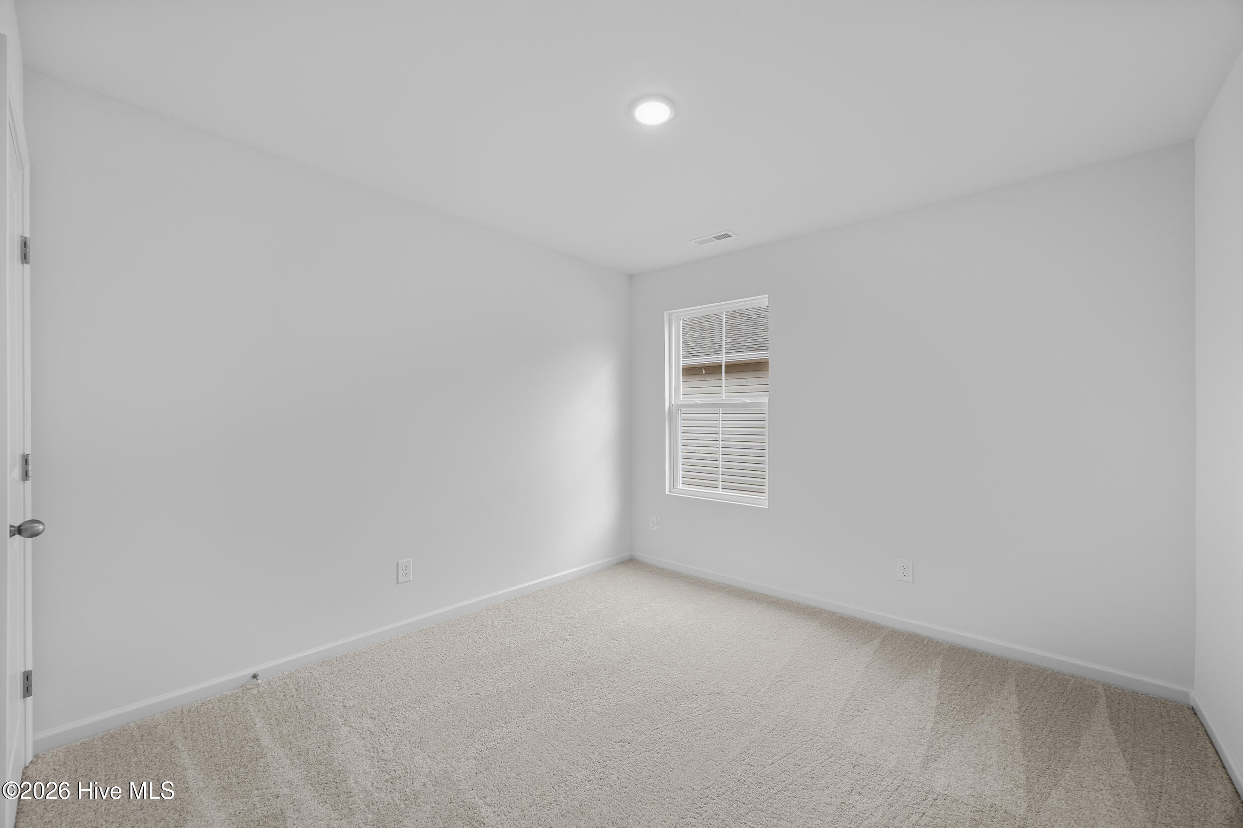 100568116 | Photo 18