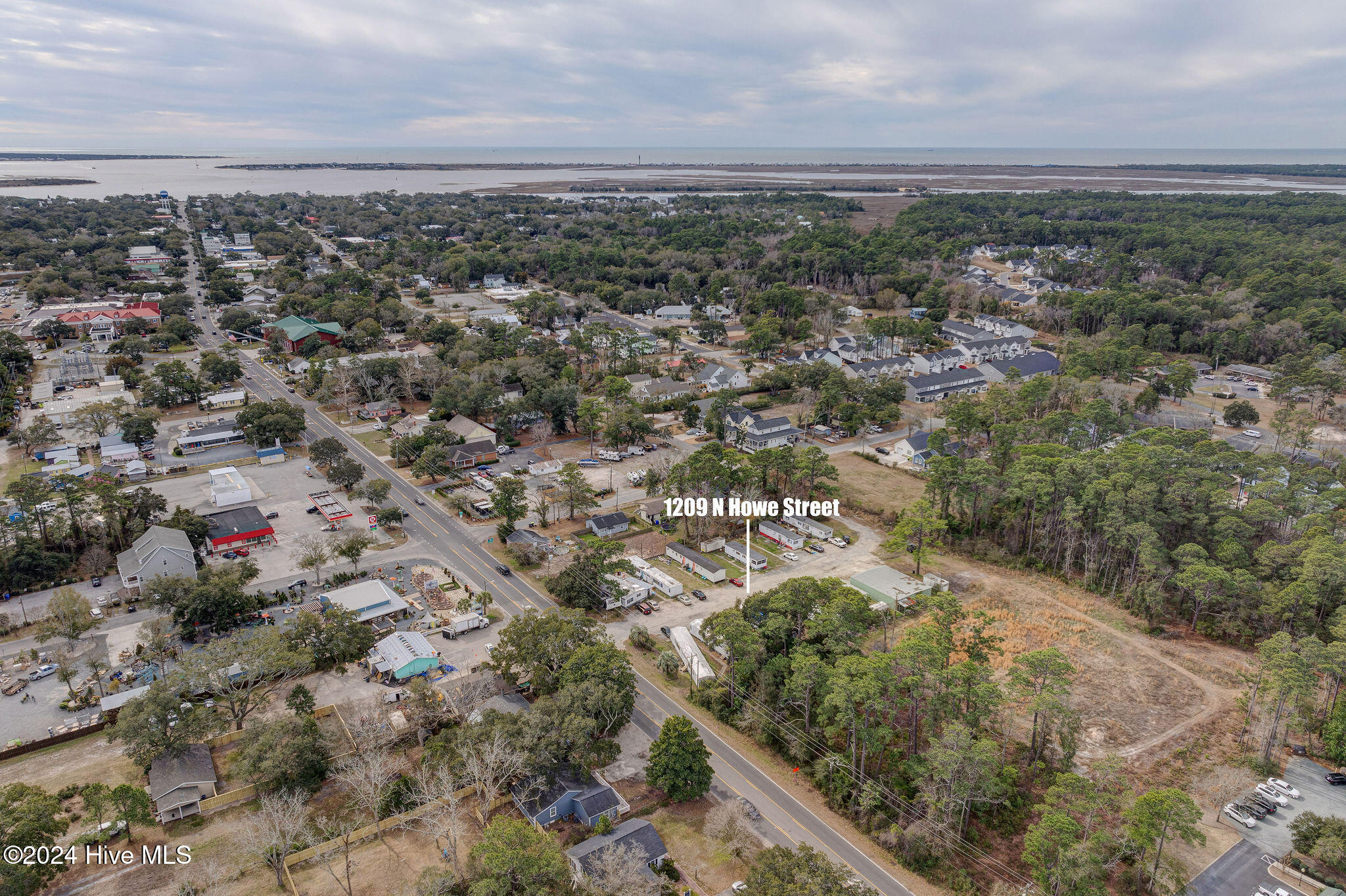 100478848 | Photo 19