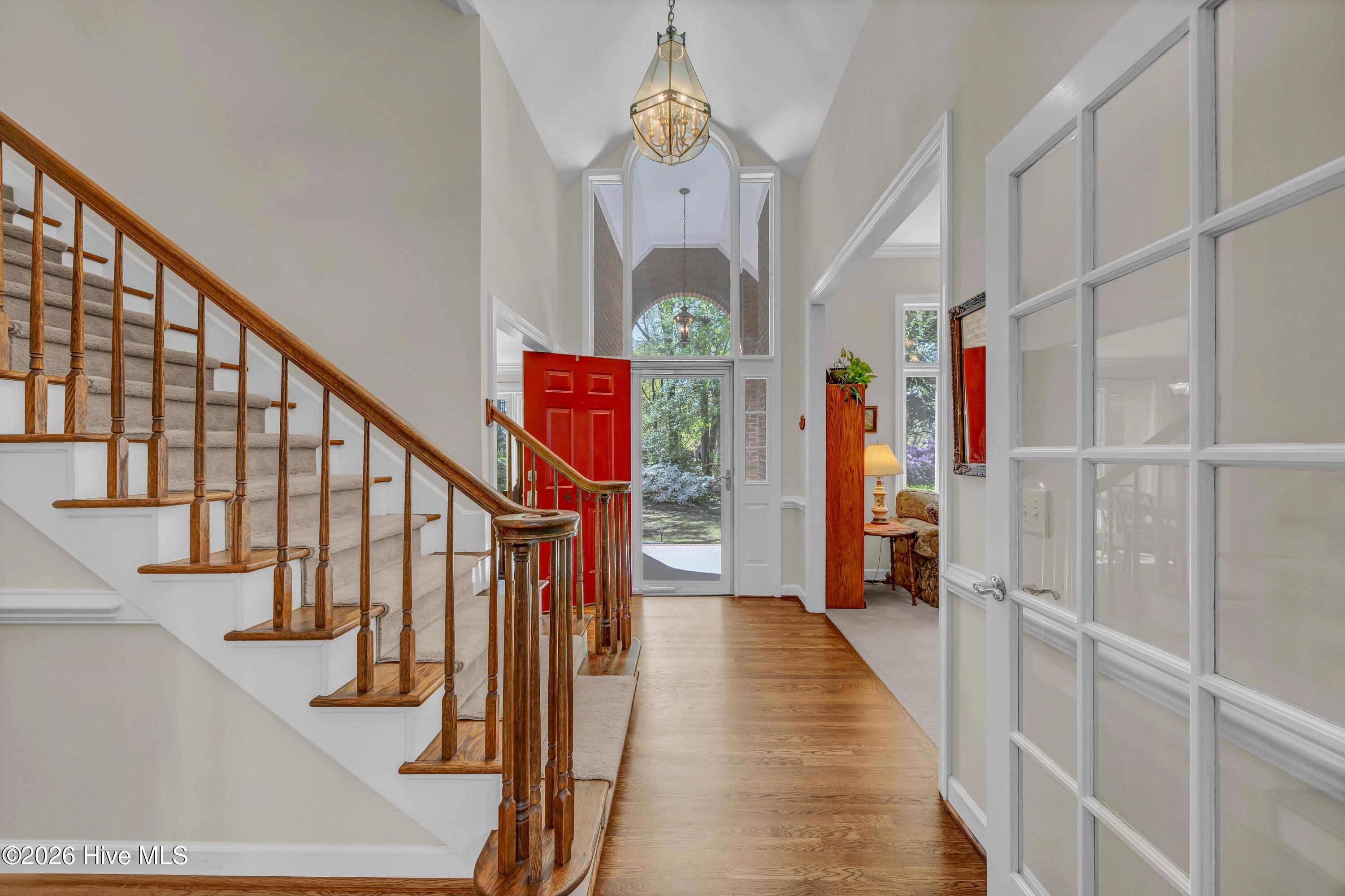 100566684 | Photo 21