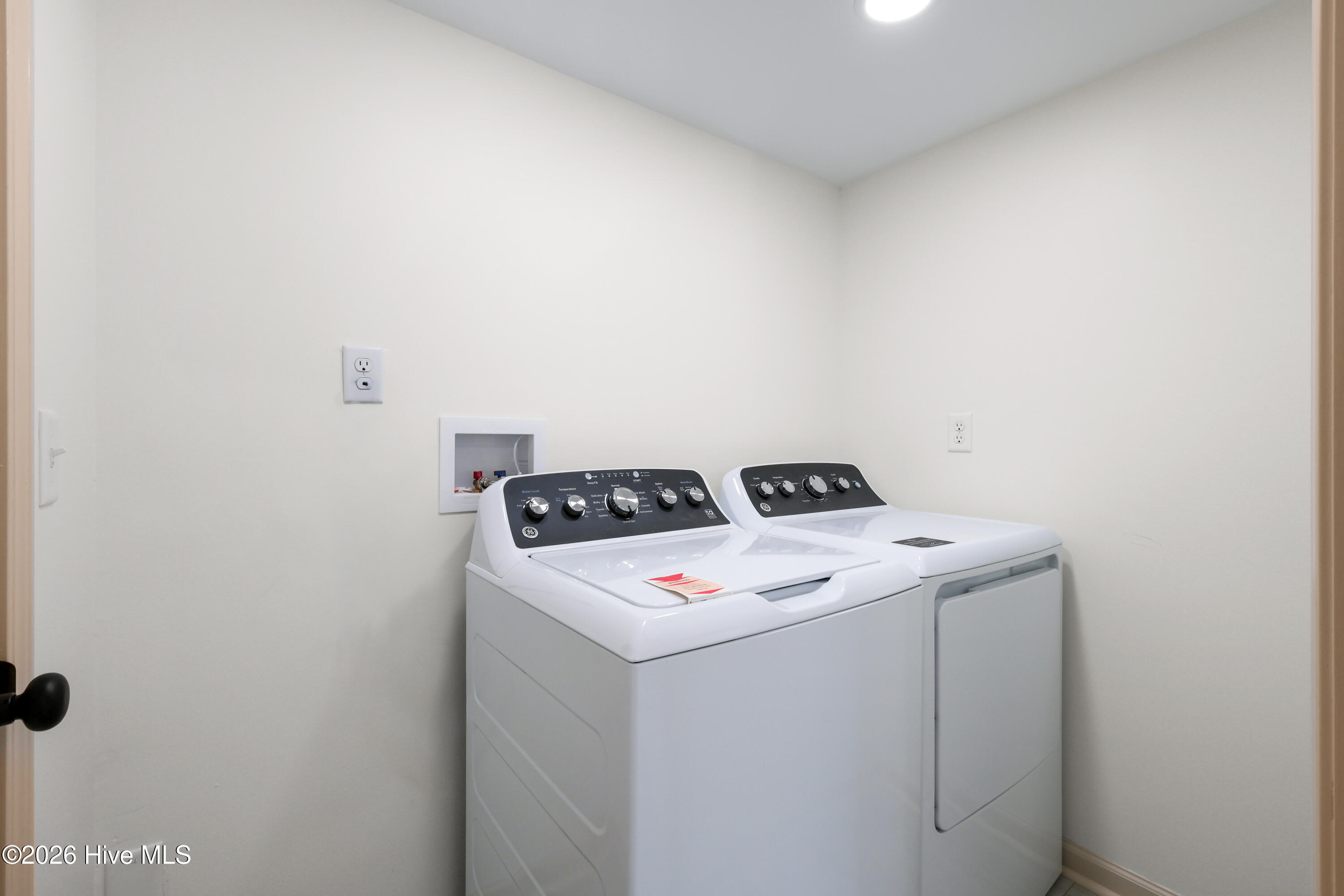 100567832 | Photo 31