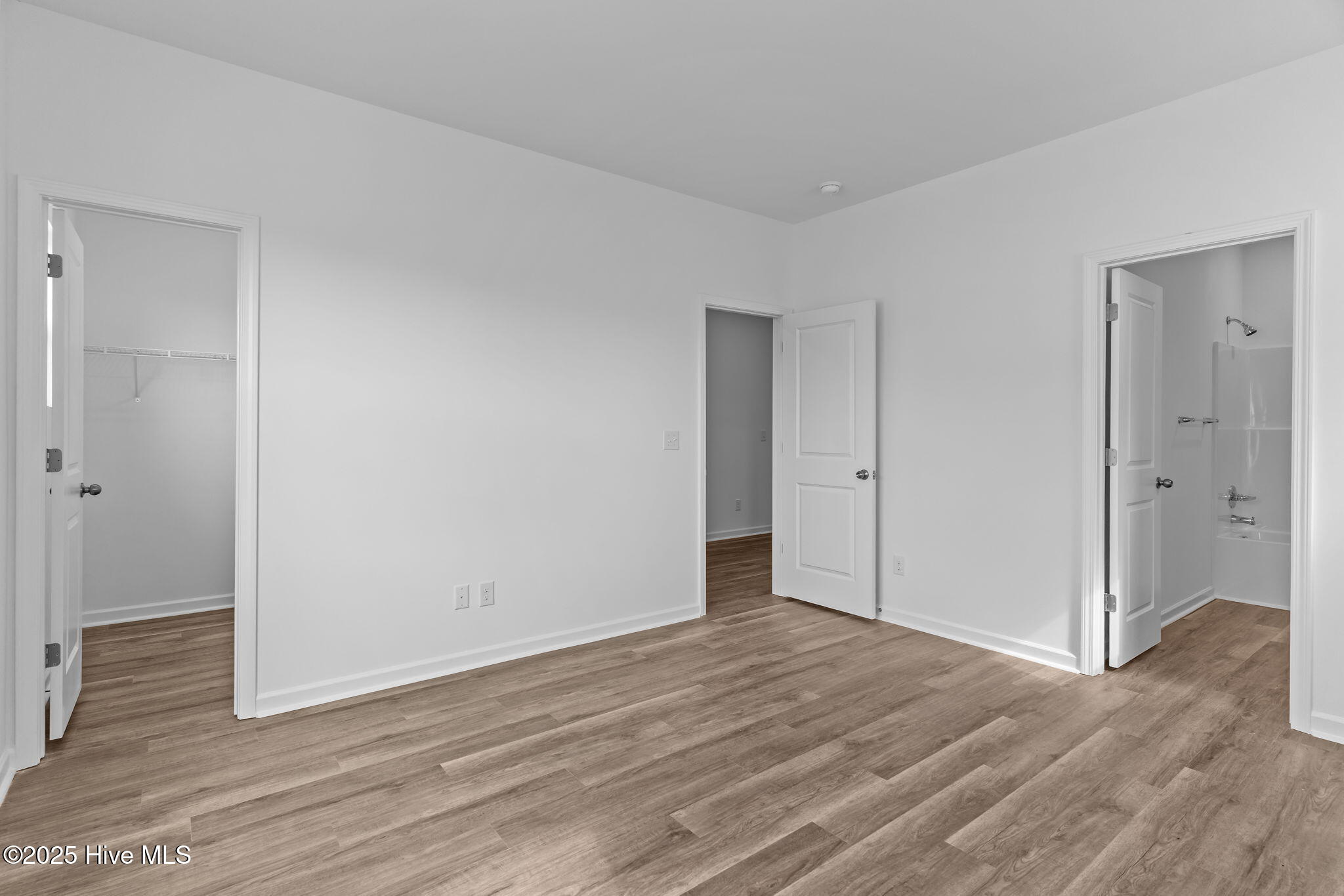 100515198 | Photo 22