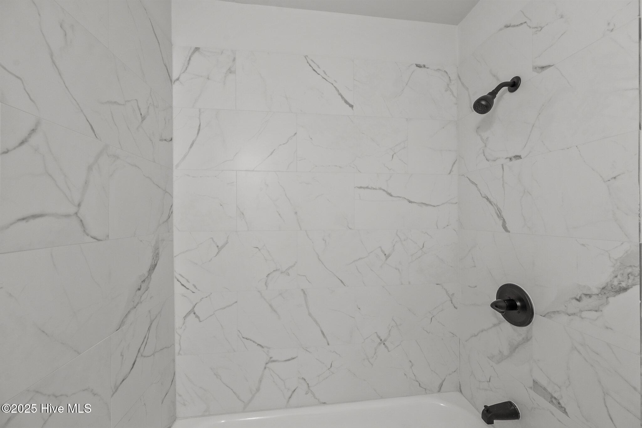 100544808 | Photo 27