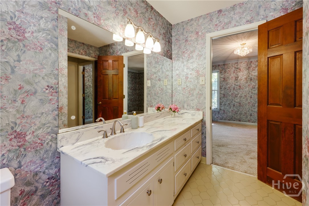 100 Robin Road, Athens, GA 30605 Listing Photo  22