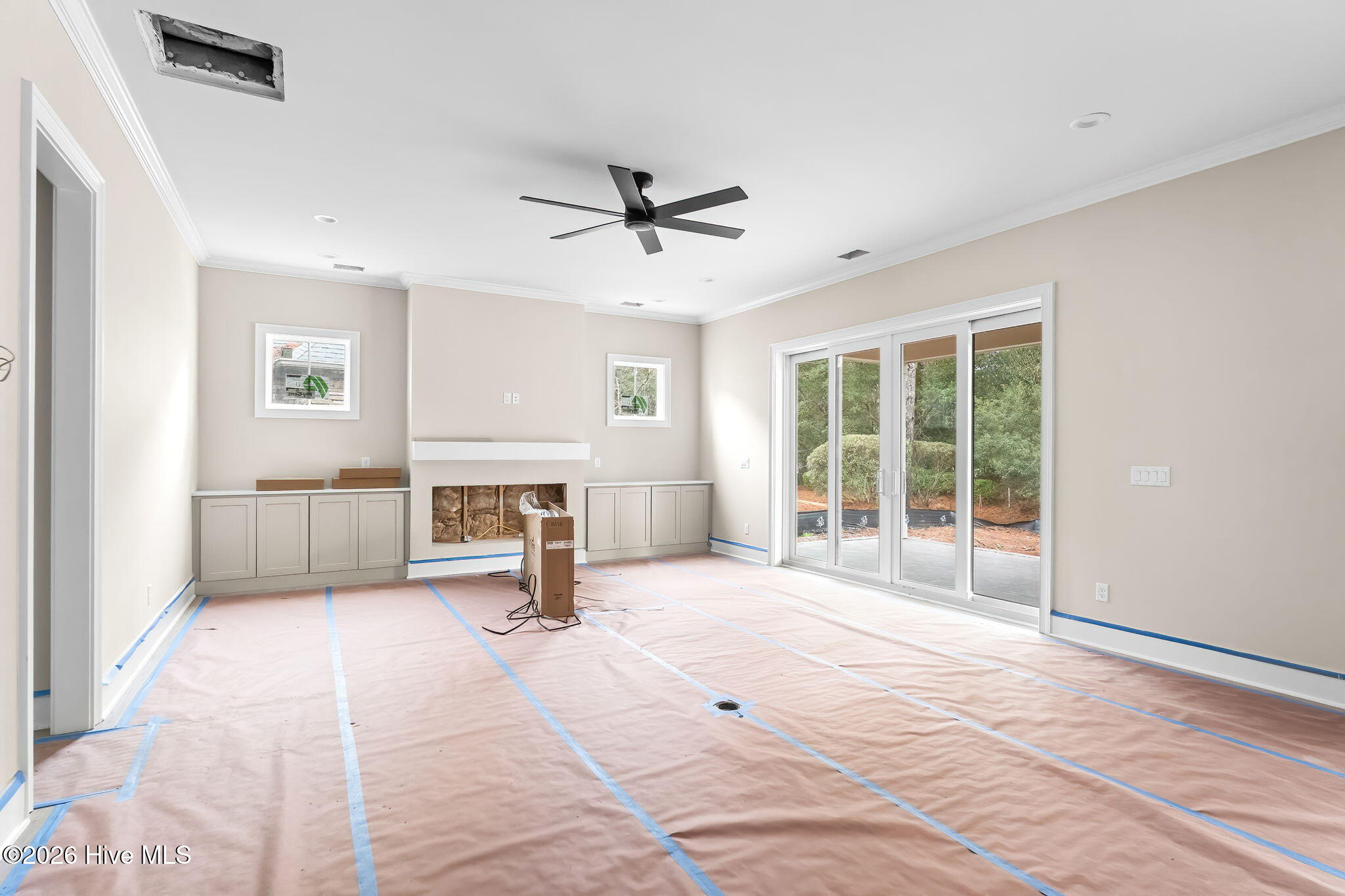 100525110 | Photo 10