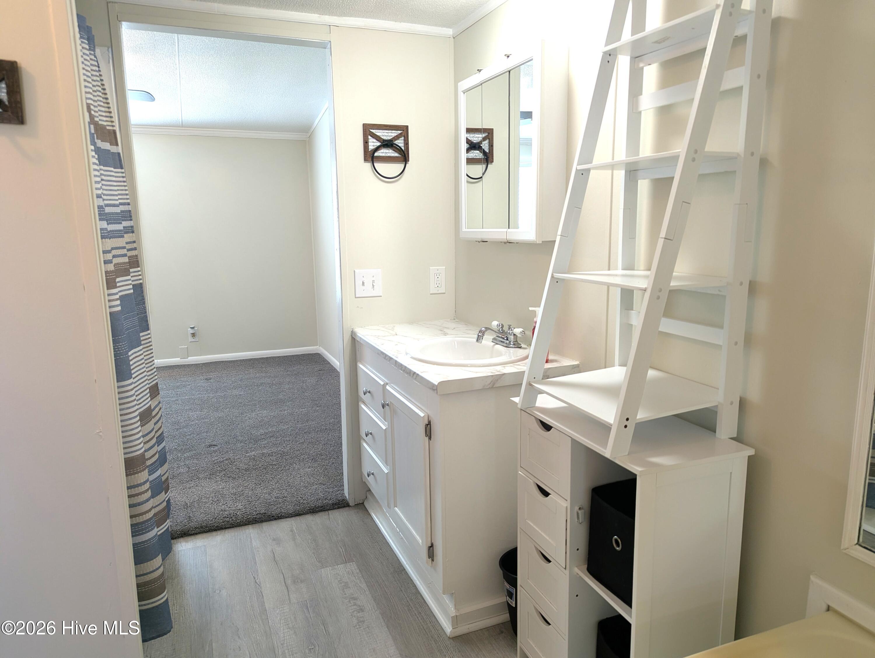 100556092 | Photo 15