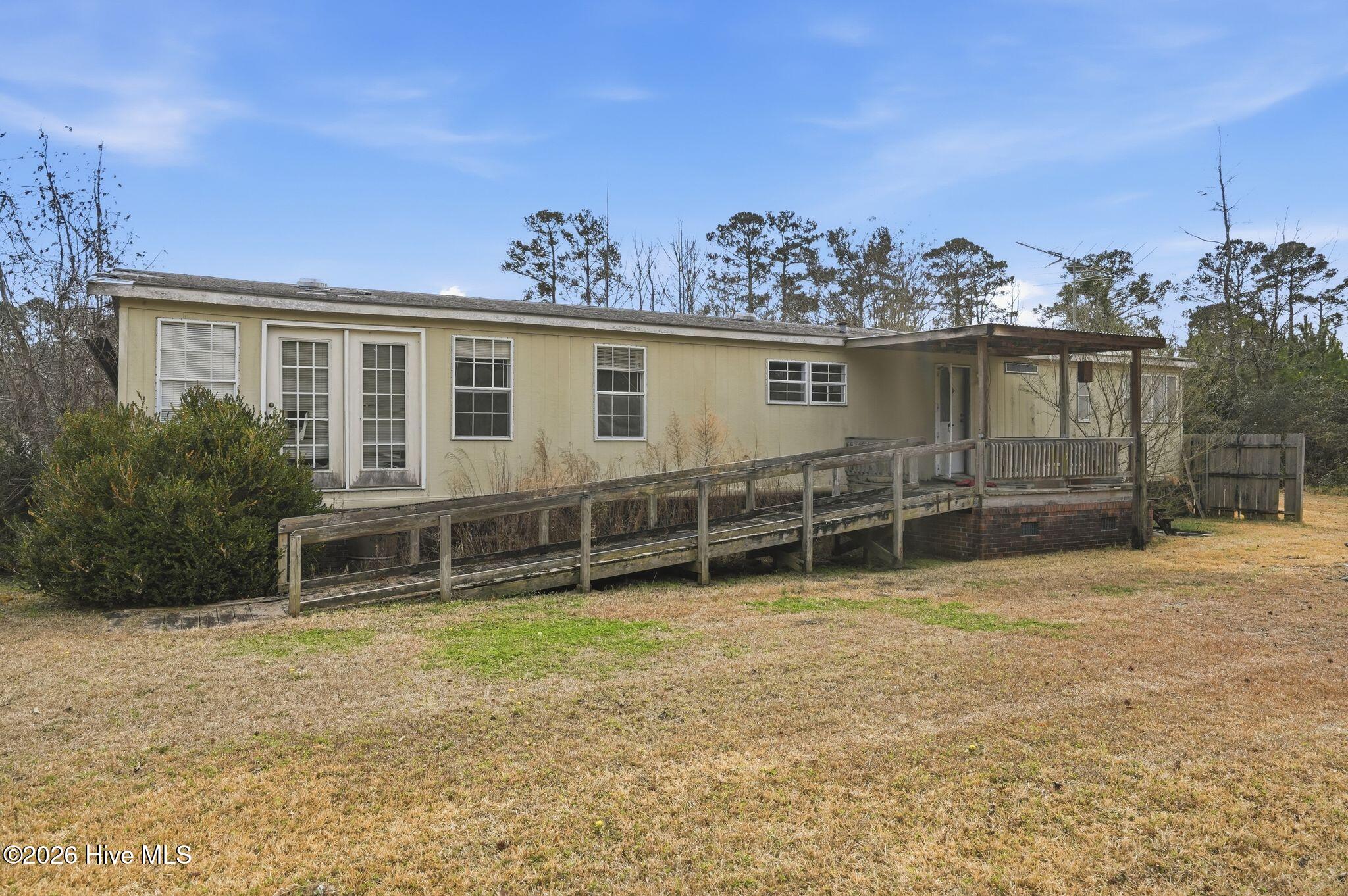 100556115 | Photo 91