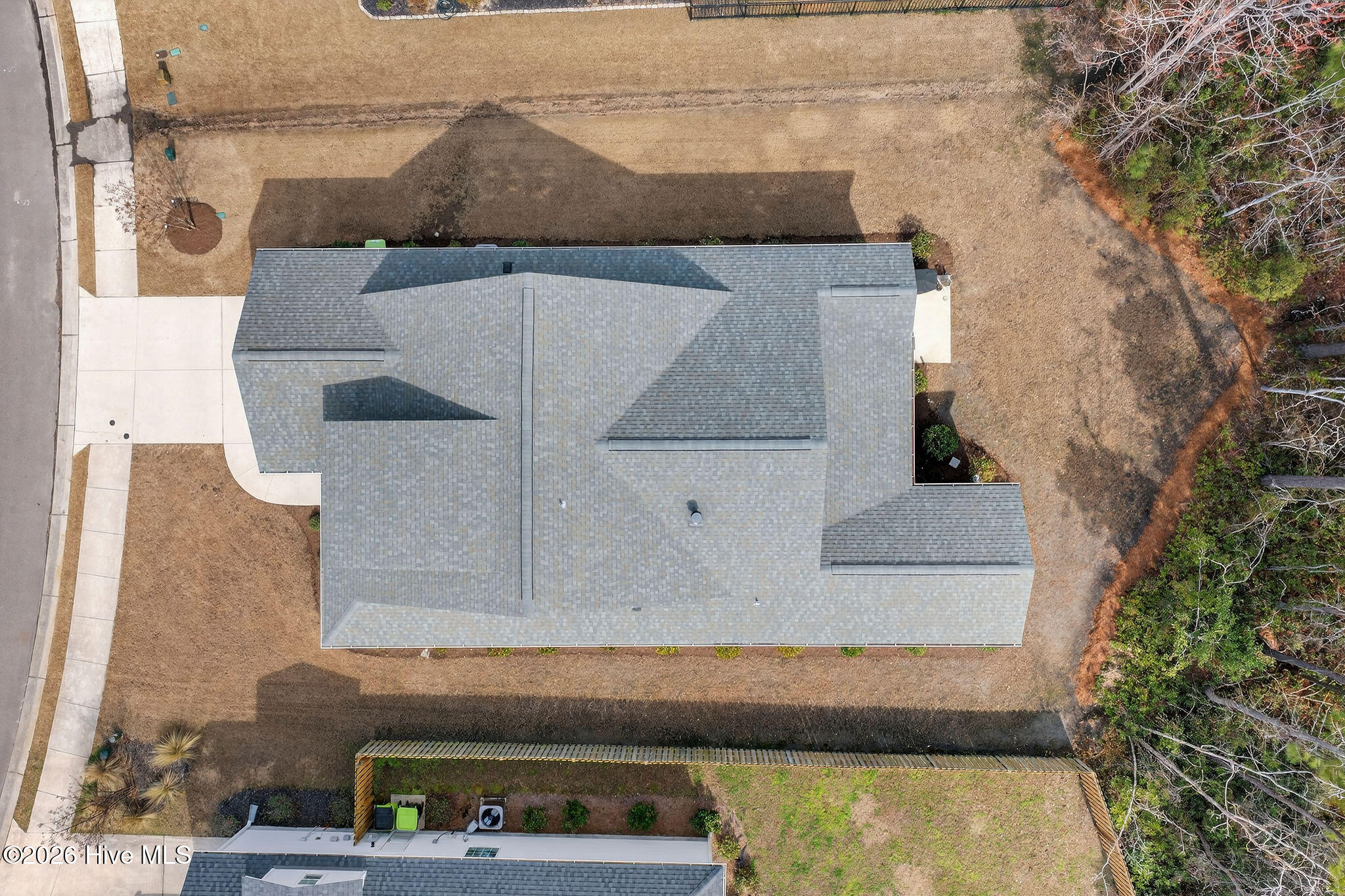 100558378 | Photo 52