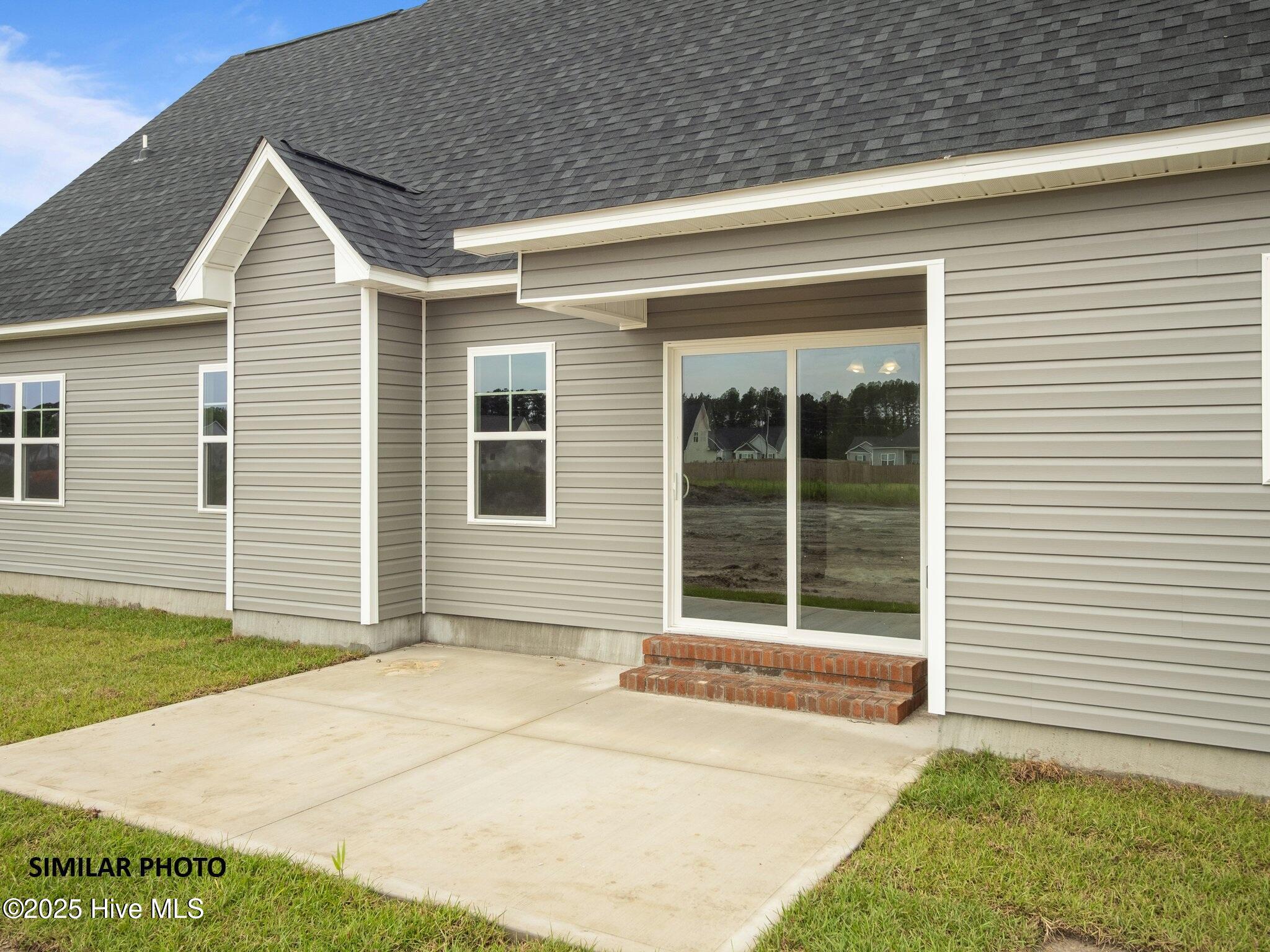 100519589 | Photo 33