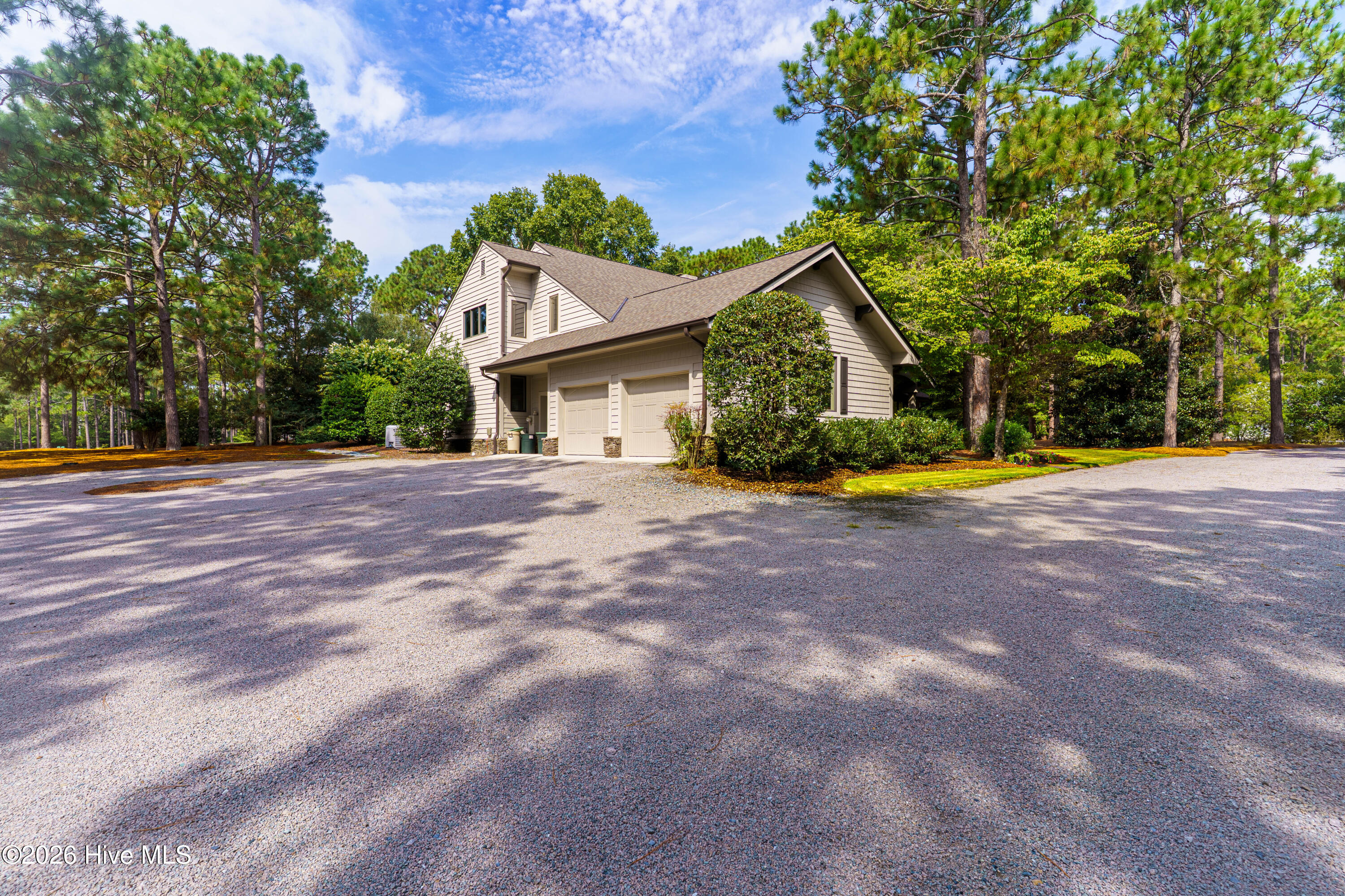 Photo 4 of Single family home for sale at 35 Bel Air Dr, Pinehurst, NC 28374 | MLS# 100601345 | Listing updated on 2026-09-04