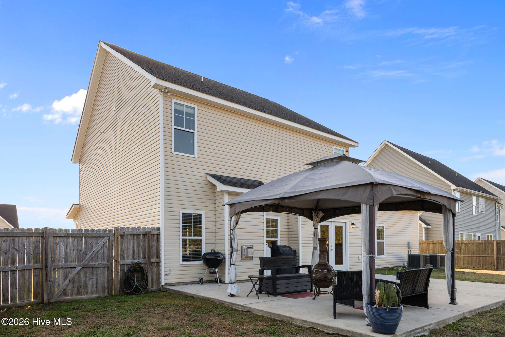 100564240 | Photo 60