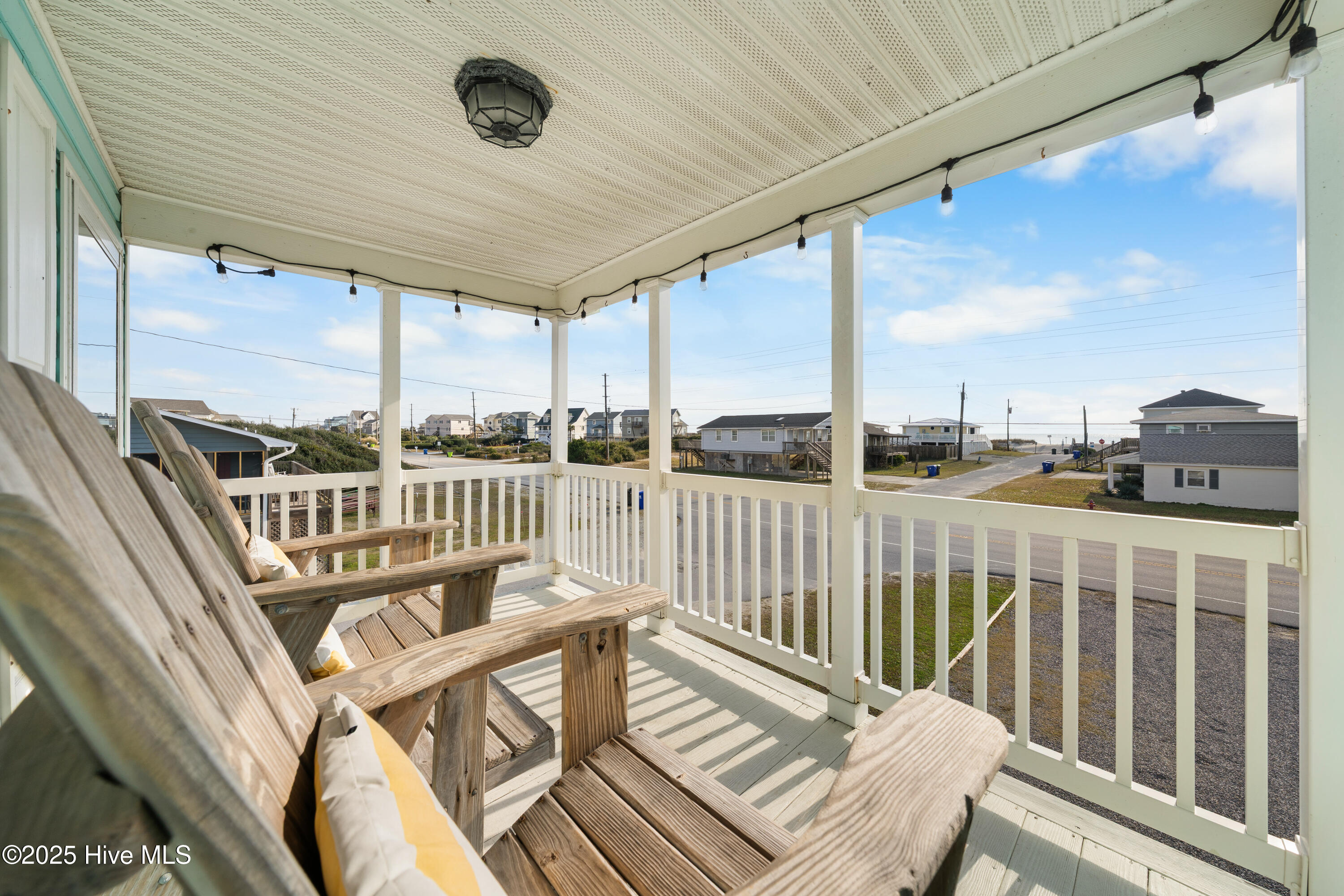 100544143 | Photo 31