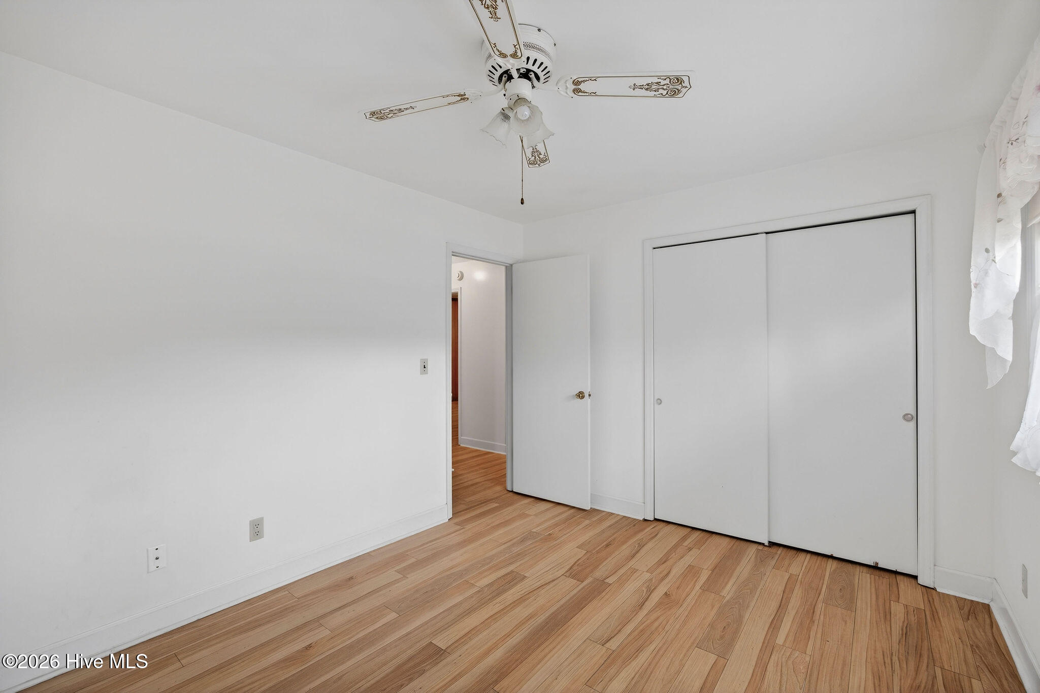 100556138 | Photo 29