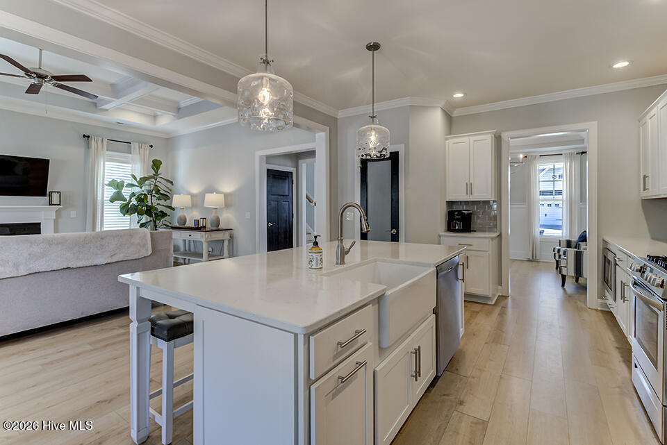 100554310 | Photo 13