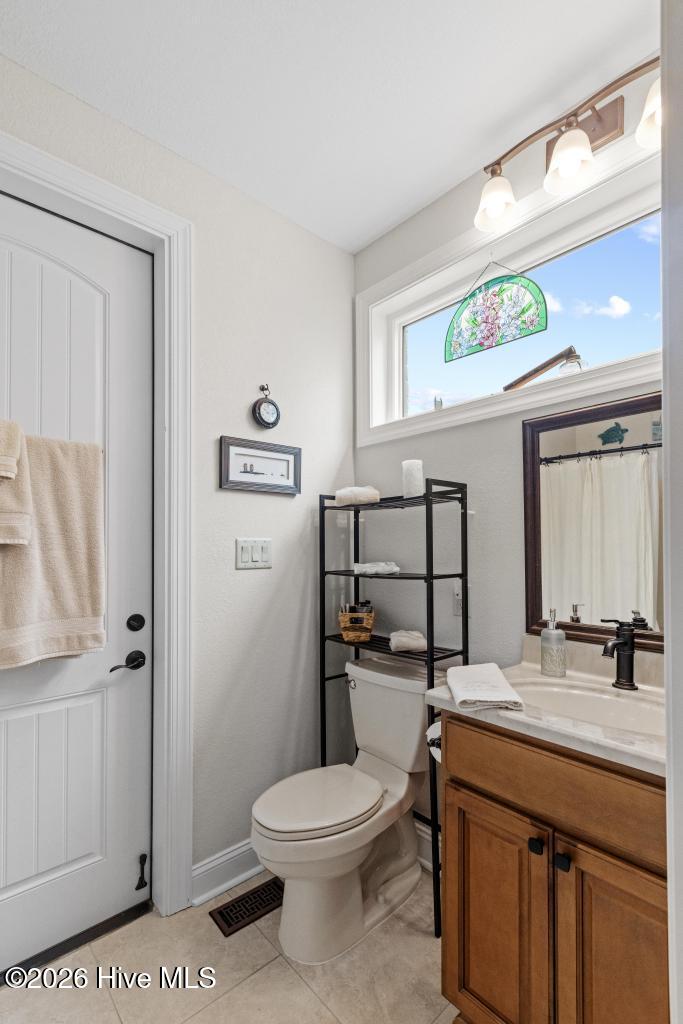 100564942 | Photo 16