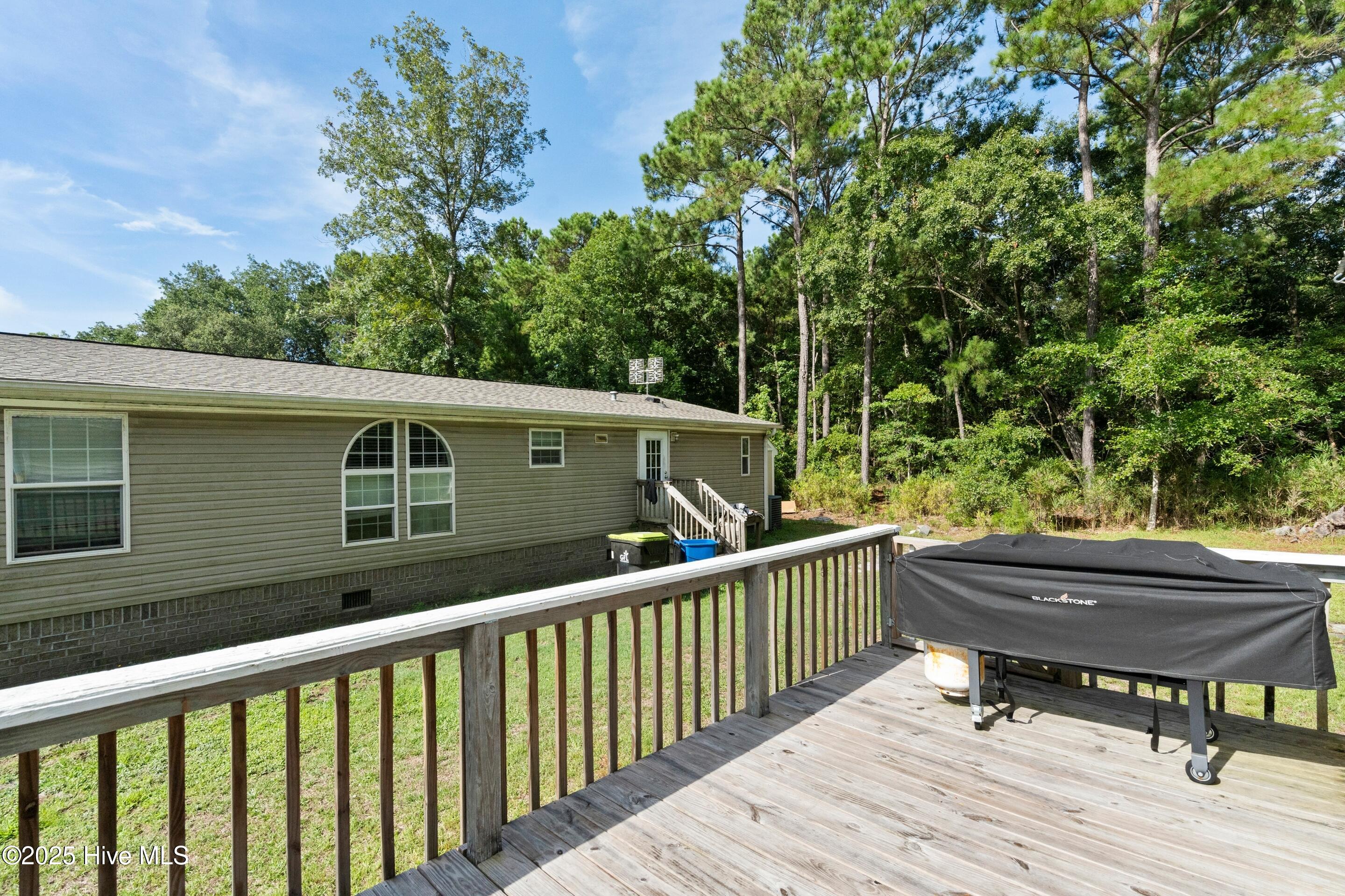 100519886 | Photo 35