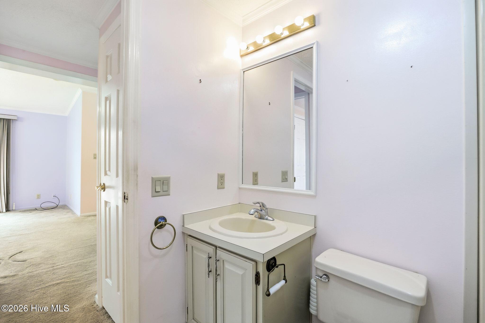 100561756 | Photo 51