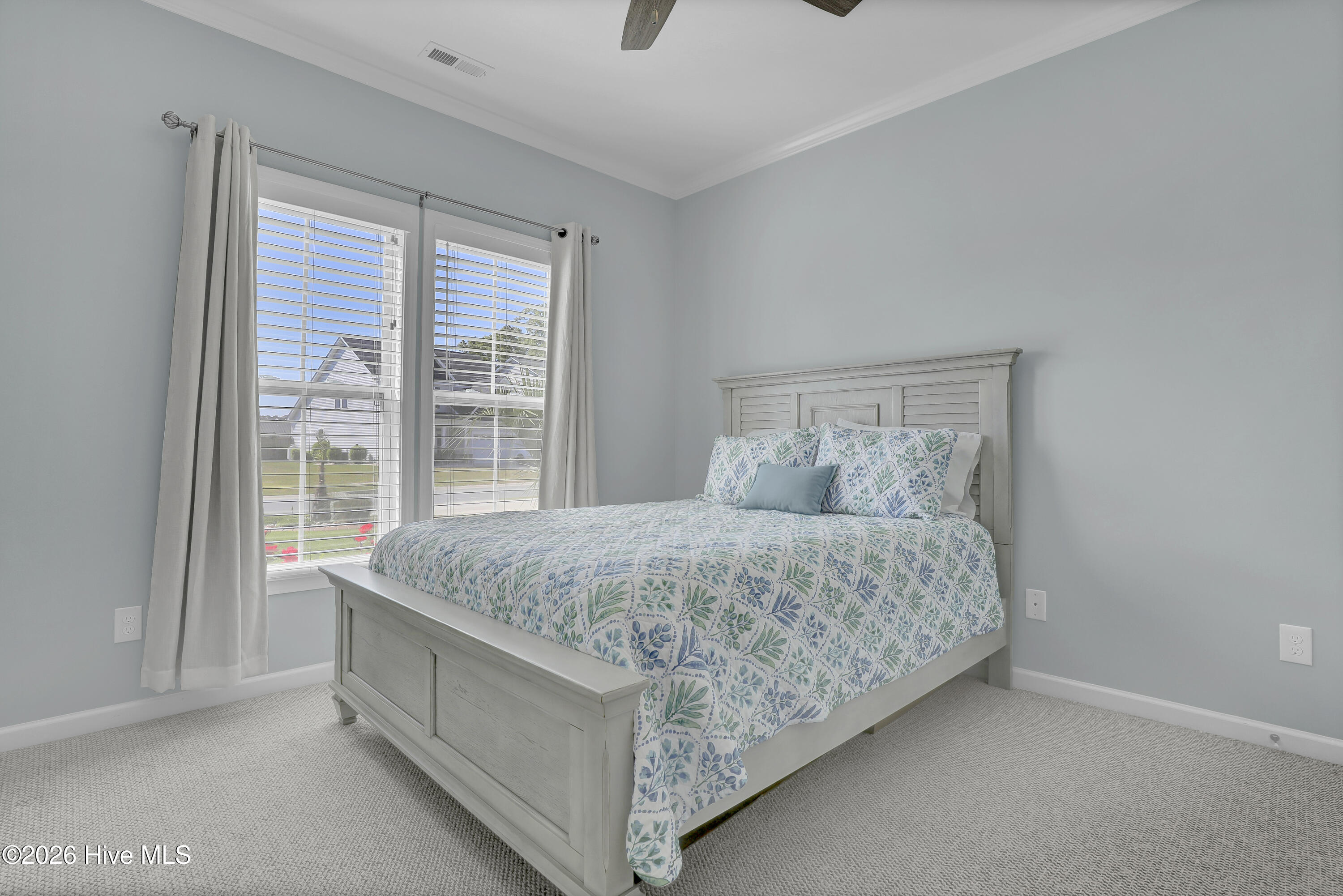 100567607 | Photo 26