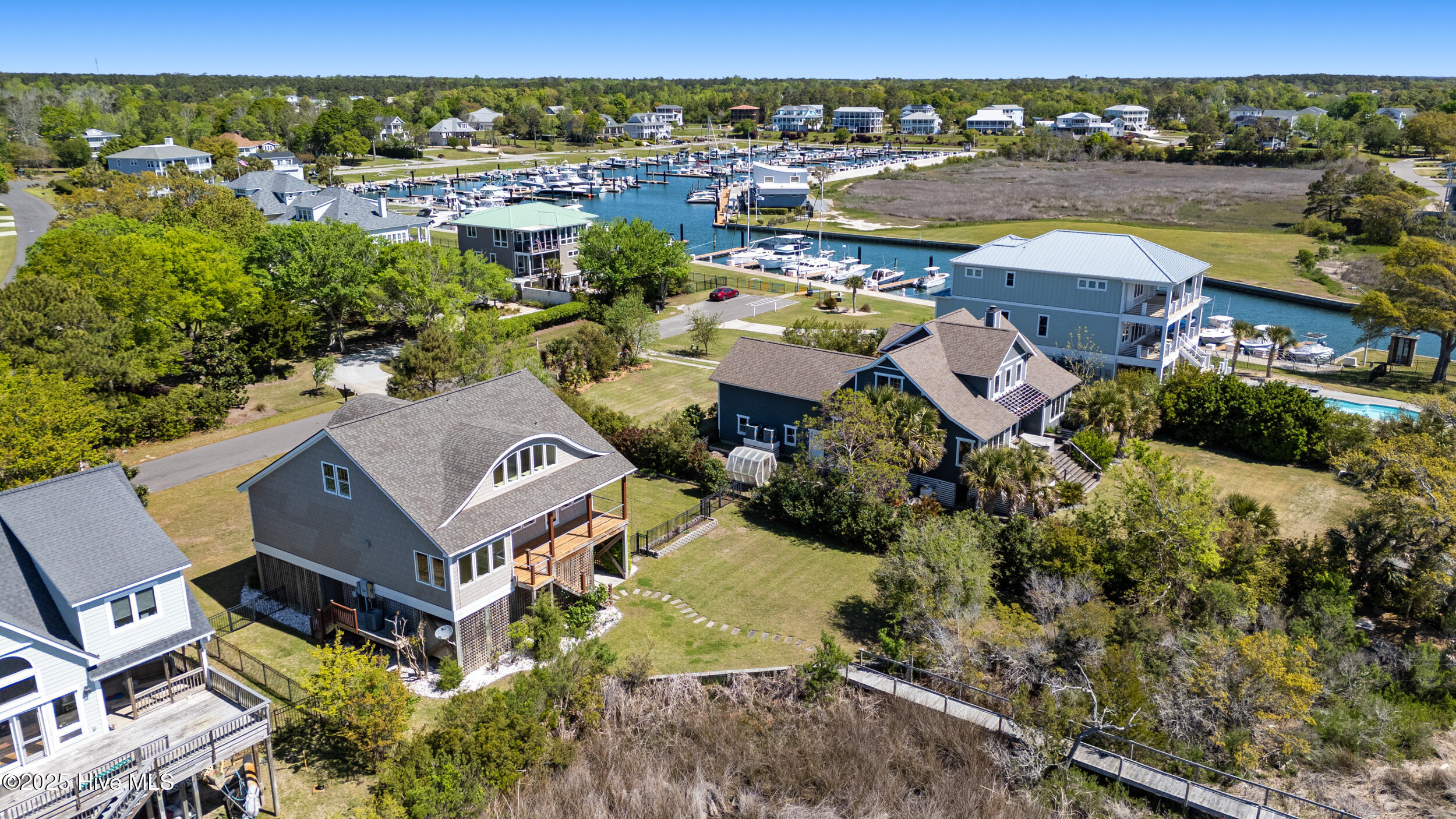 100487691 | Photo 32