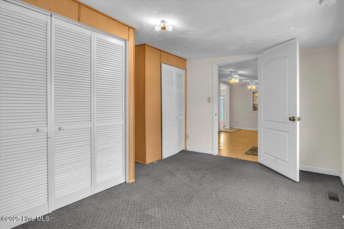 100515601 | Photo 35