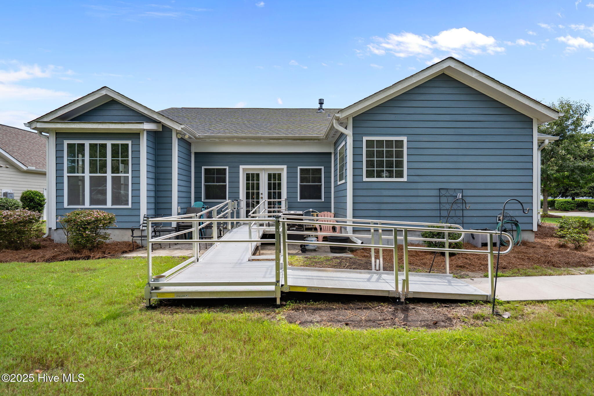 100525866 | Photo 49