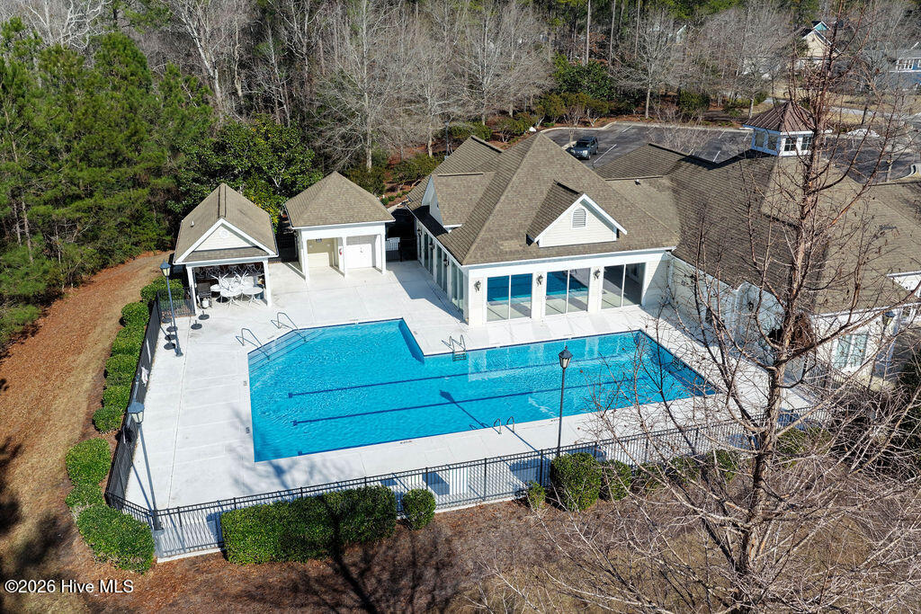 100558623 | Photo 12