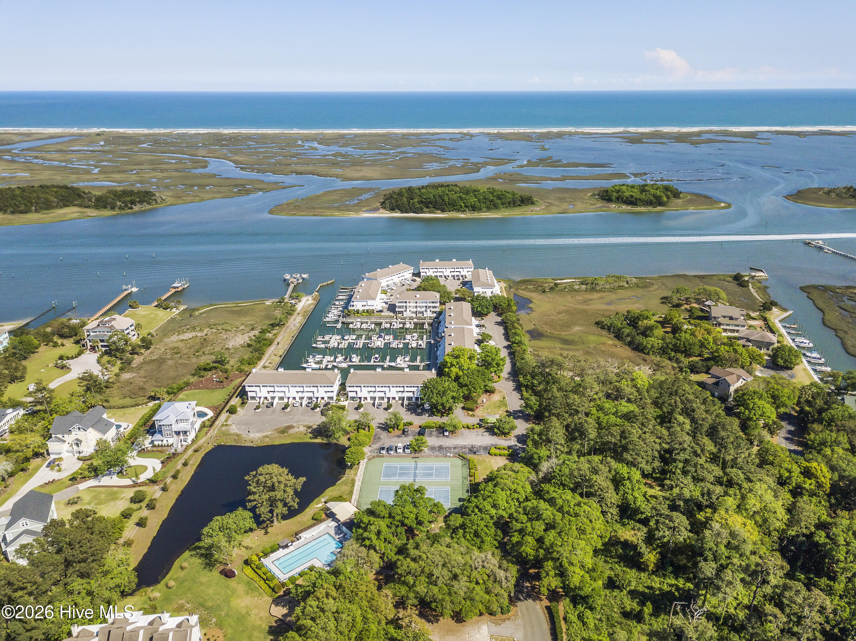 100553448 | Photo 62