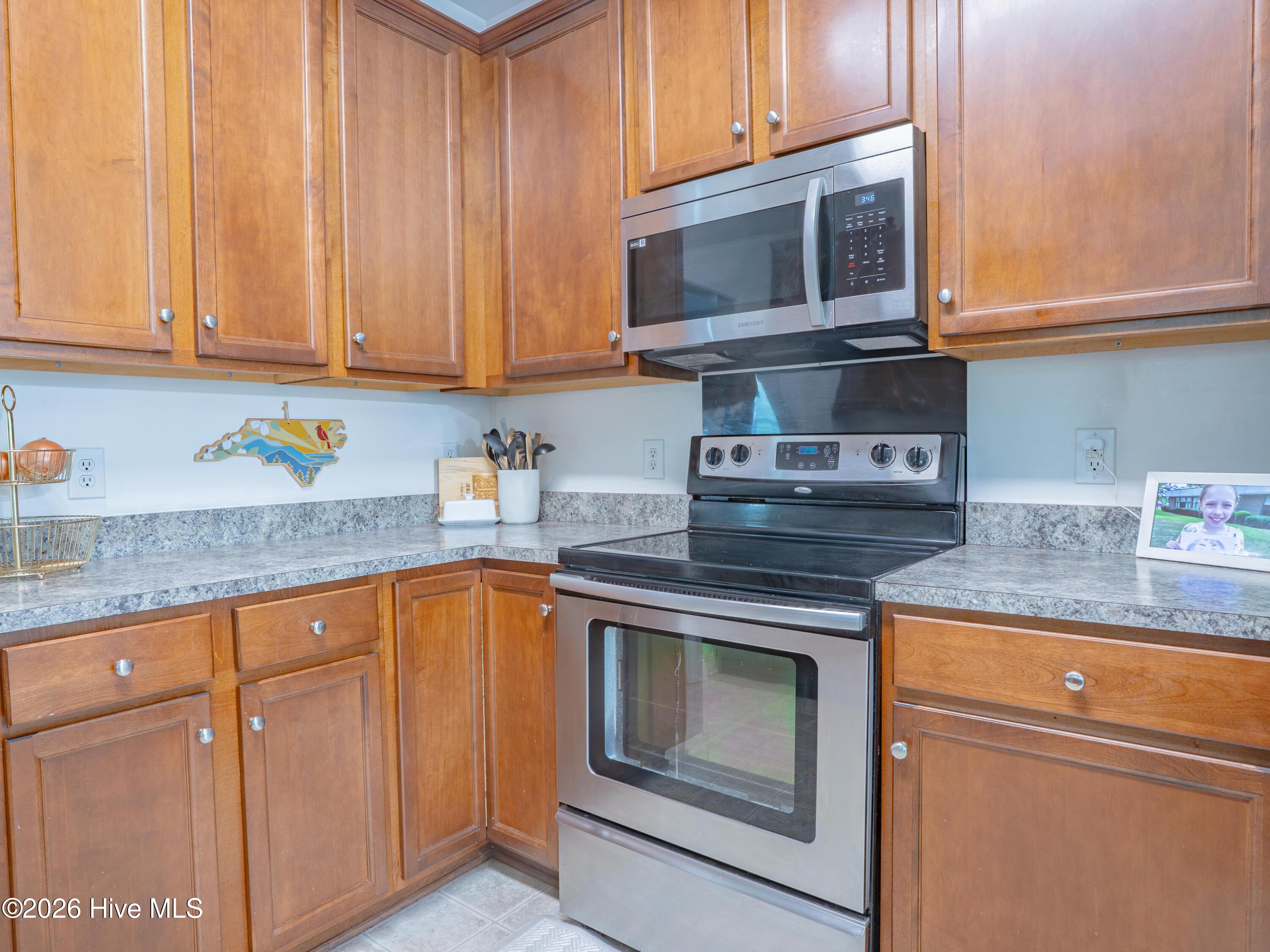 234 Emerald Ridge Road, Jacksonville, NC 28546 – photo 11: C5M01936-HDR
