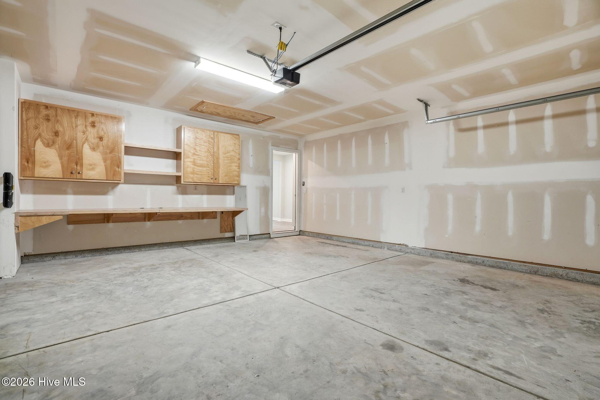 100558624 | Photo 46