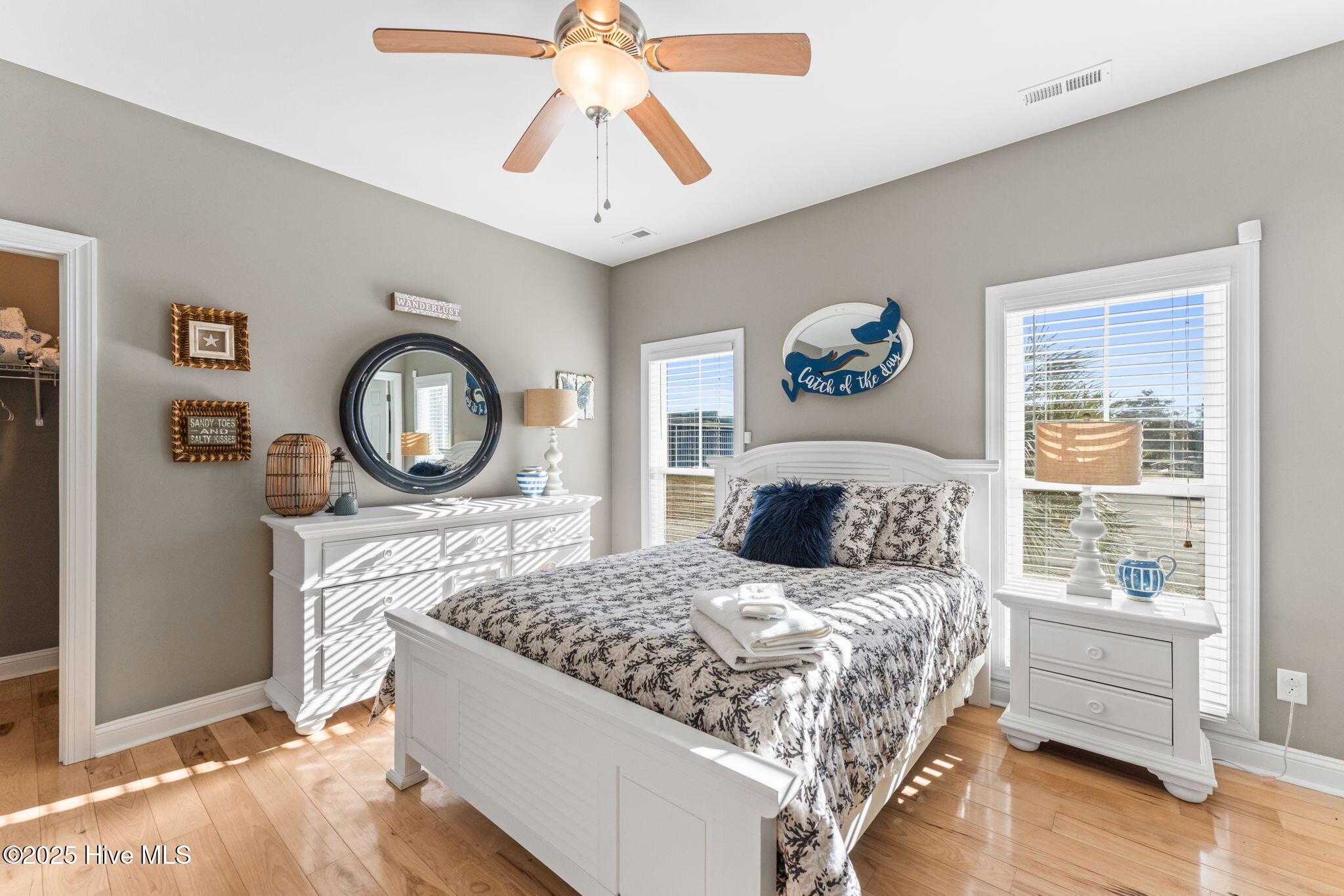 100546116 | Photo 12