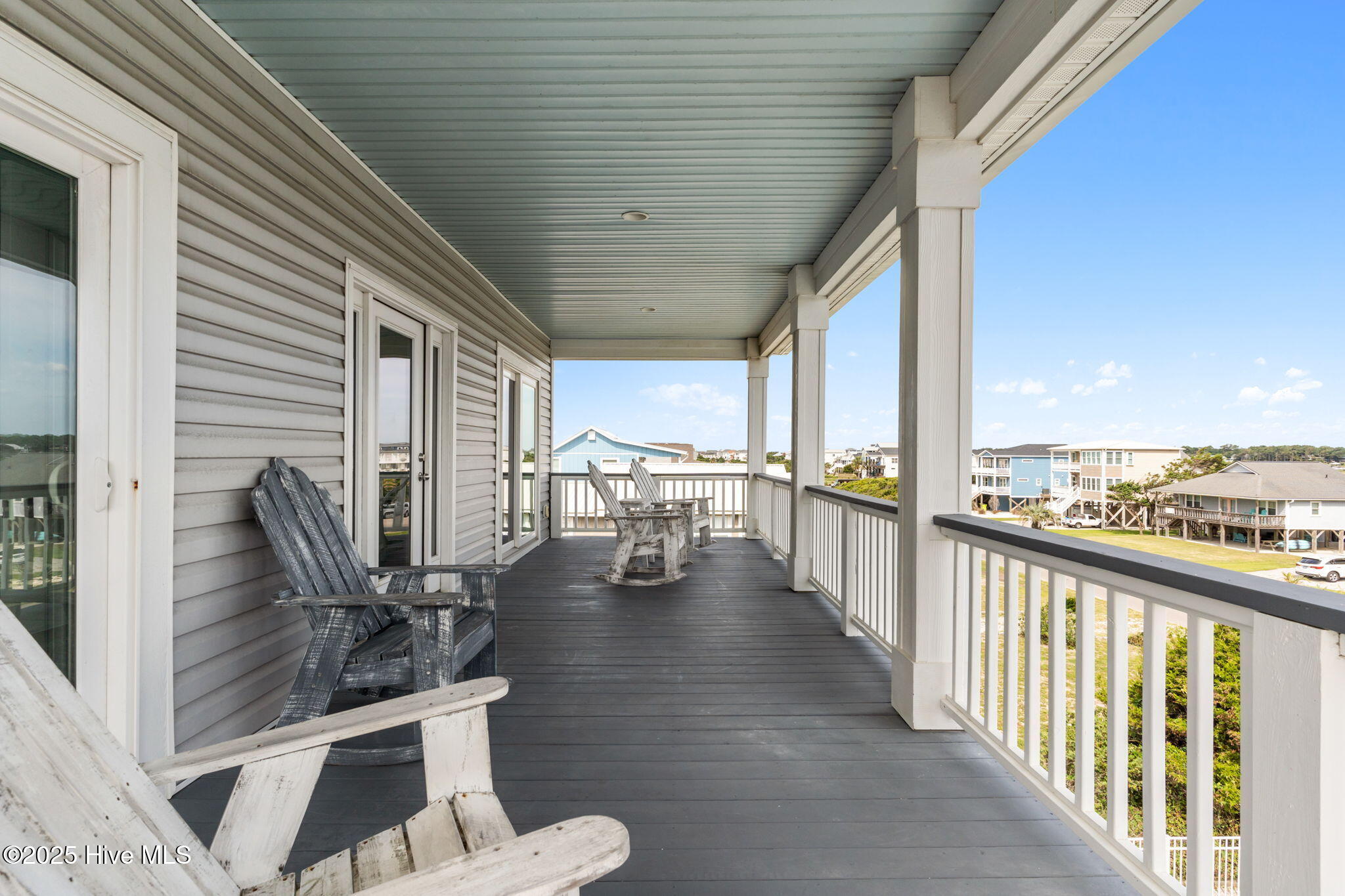 100528214 | Photo 32