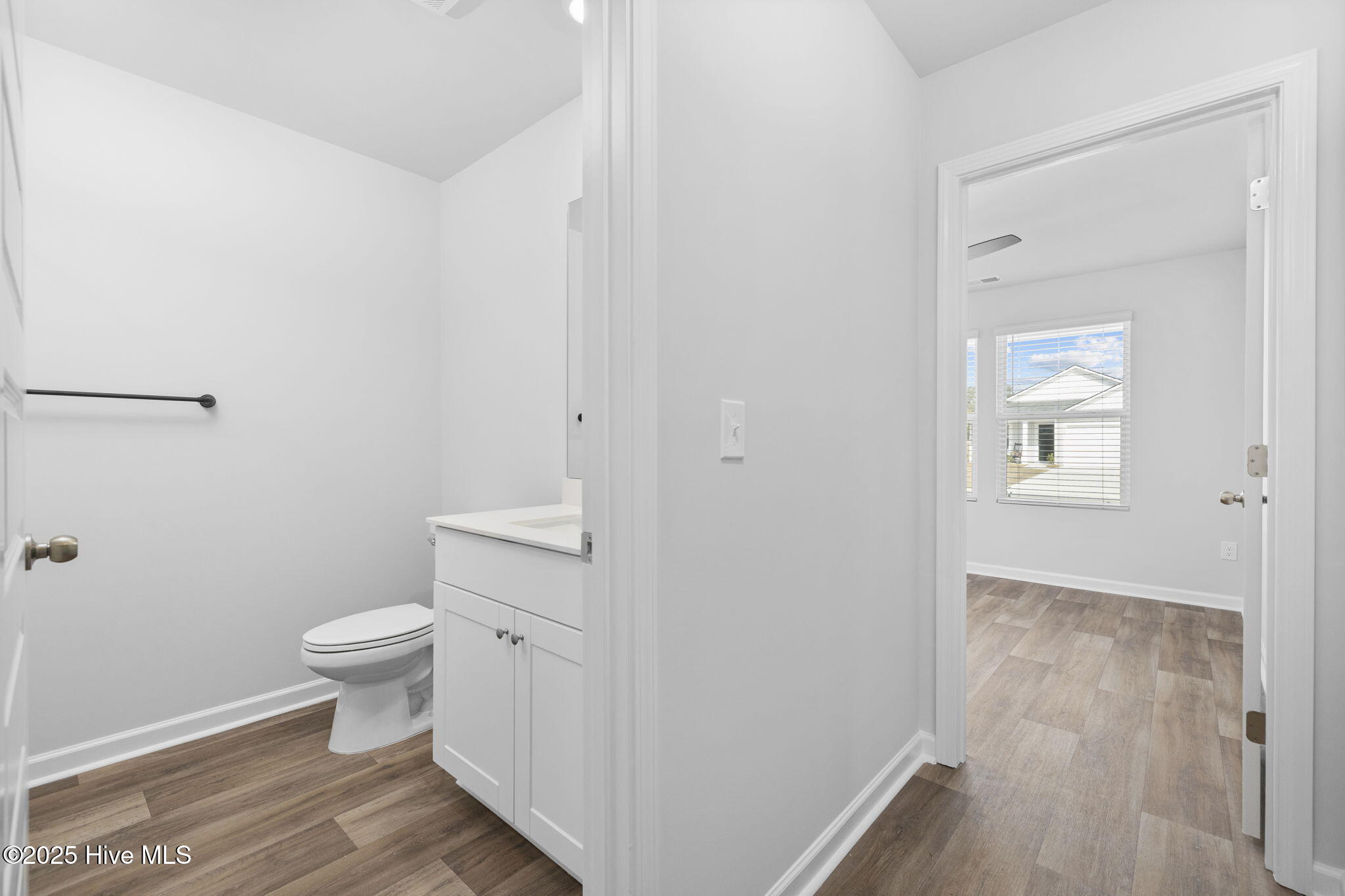 100544084 | Photo 36