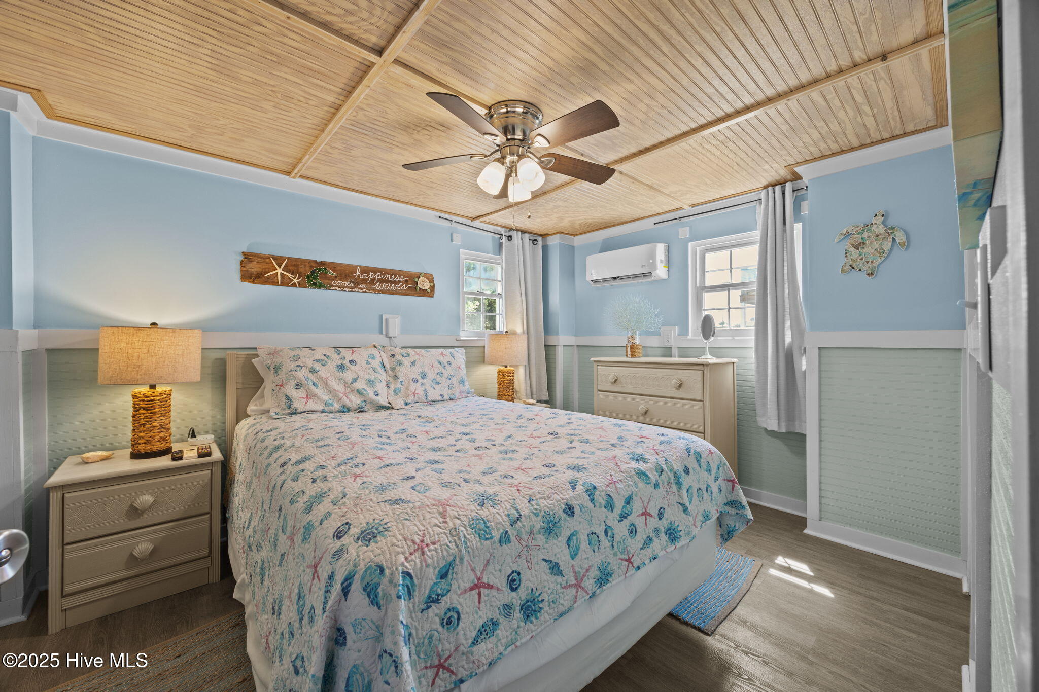 100532848 | Photo 38