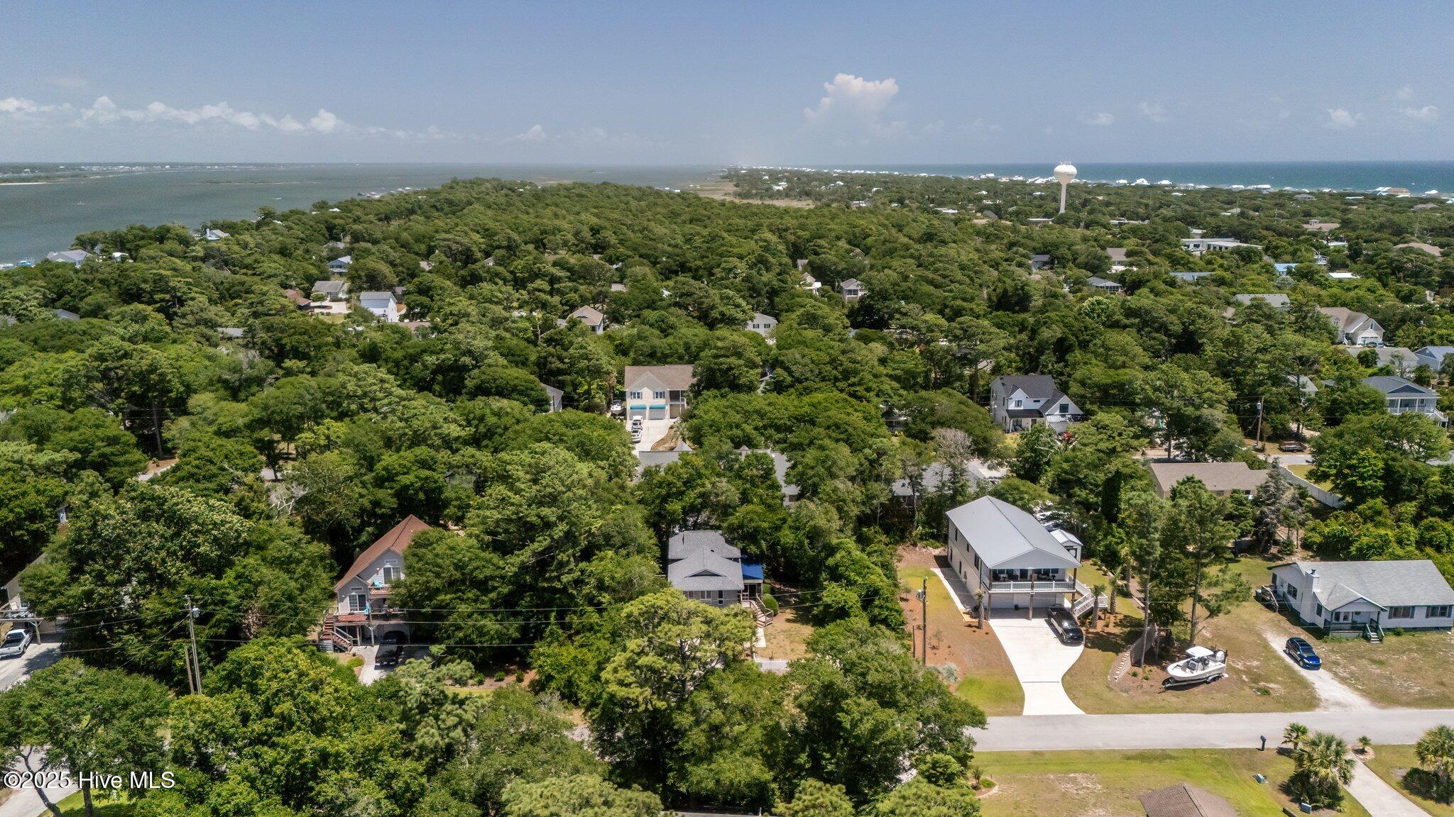 100518904 | Photo 38