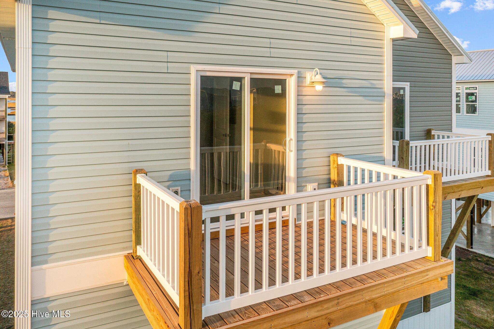 100509582 | Photo 14