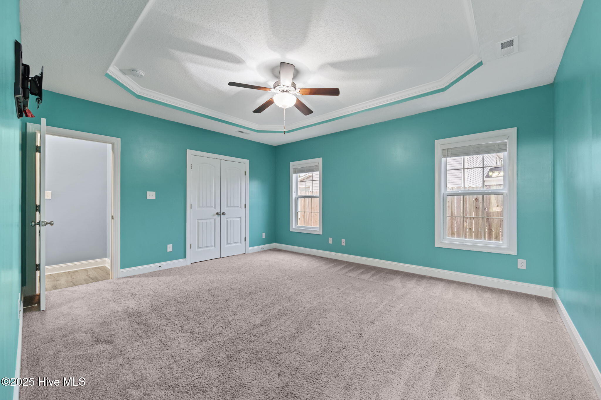 100546681 | Photo 22