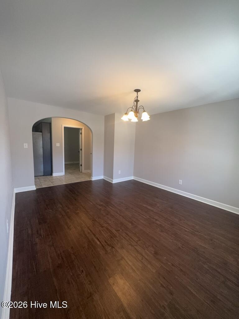 100561613 | Photo 15