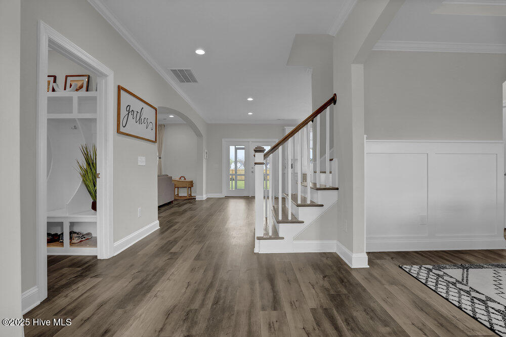 100500102 | Photo 11