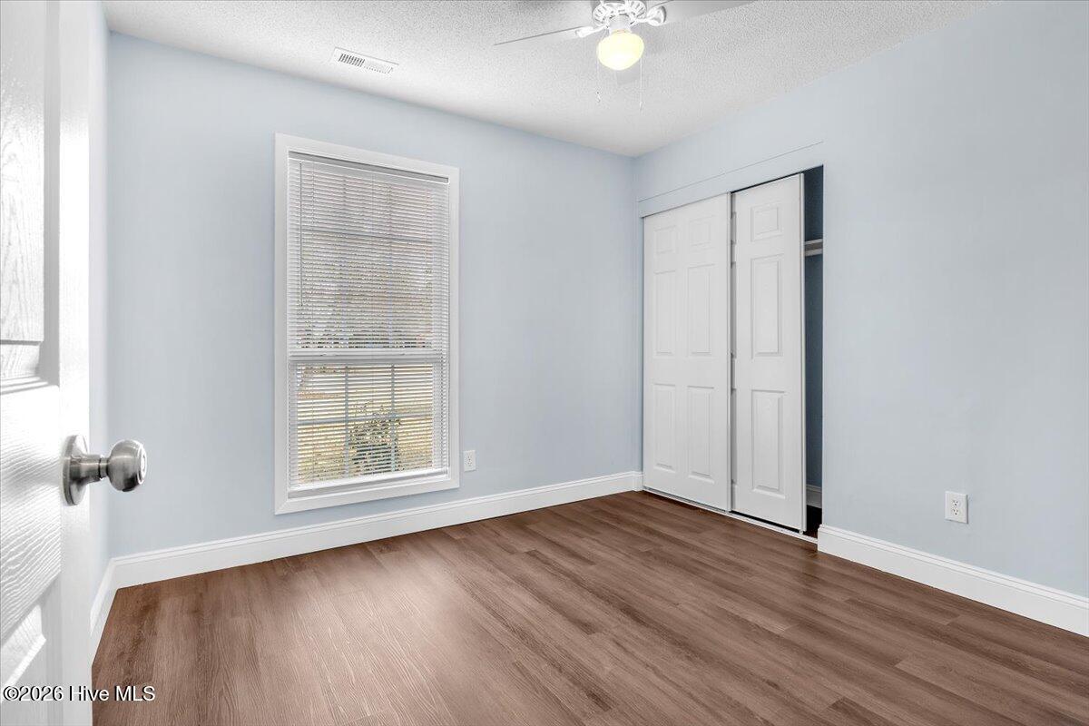 100555805 | Photo 22