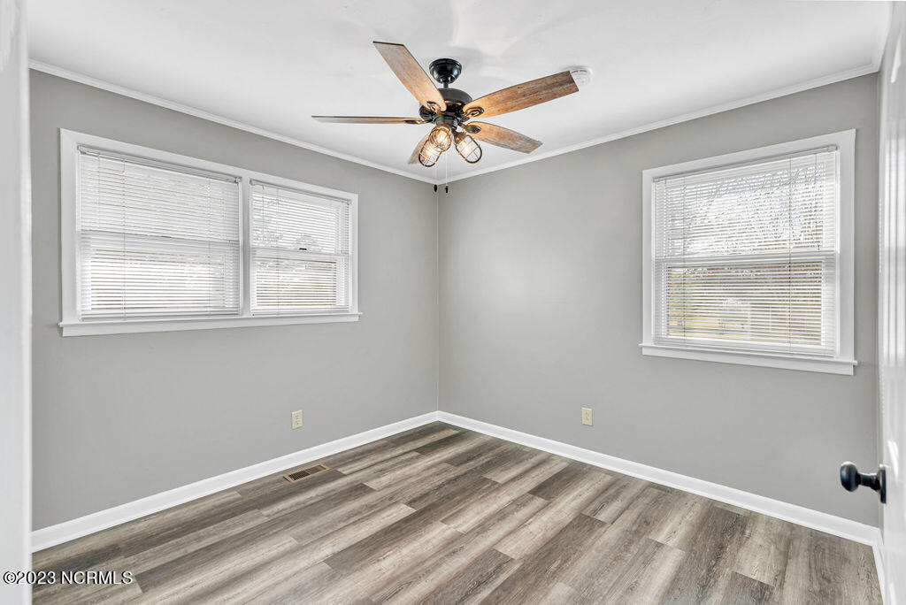 100550448 | Photo 20